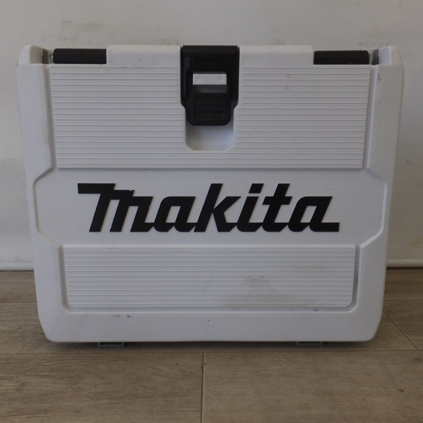 [送料無料] ★マキタ makita 充電式インパクトドライバ MTD002DX1 18V★