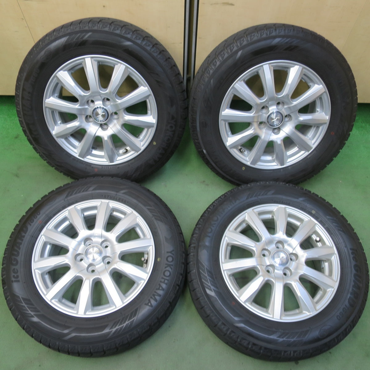 4本価格◎プリウス 等 195/65R15 スタッドレス ヨコハマ アイスガード iG60 JOKER ジョーカー 15インチ PCD100/5H◎6090906イス
