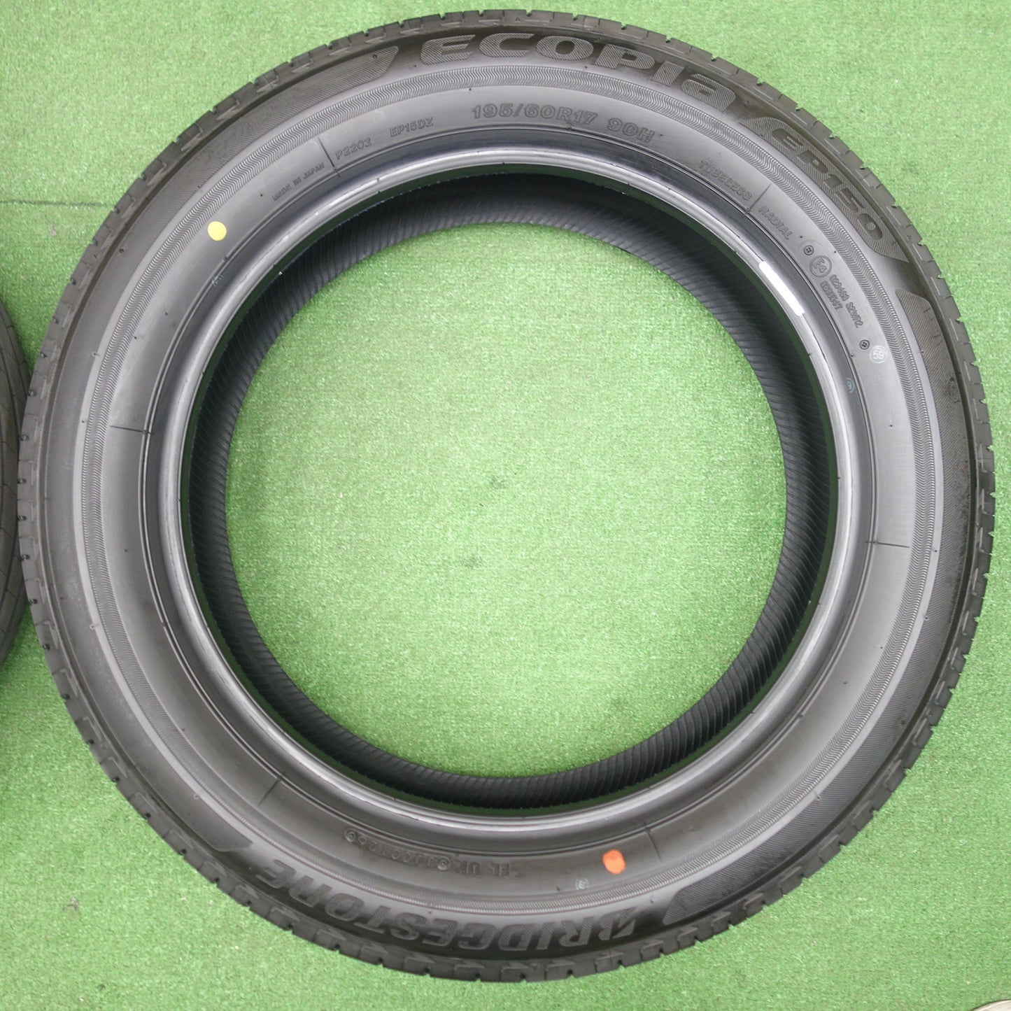 新車外し！26年★195/60R17 ブリヂストン エコピア EP150 タイヤ 17インチ ライズ ロッキー 60系 プリウス 等★6031304KTノタ