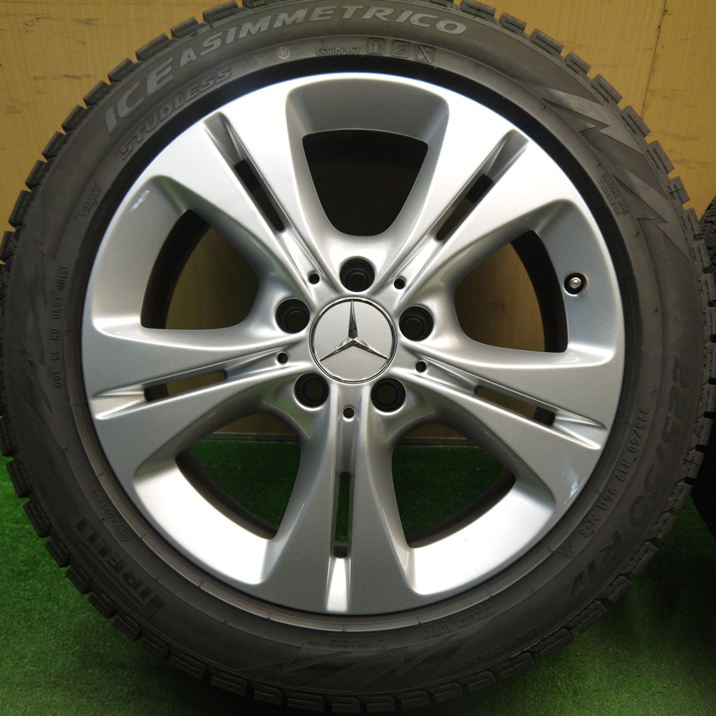 バリ溝！キレイ！9分★ベンツ W205 Cクラス 純正 225/50R17 スタッドレス ピレリ アイスアシンメトリコ 17インチ PCD112/5H★5040909Hス