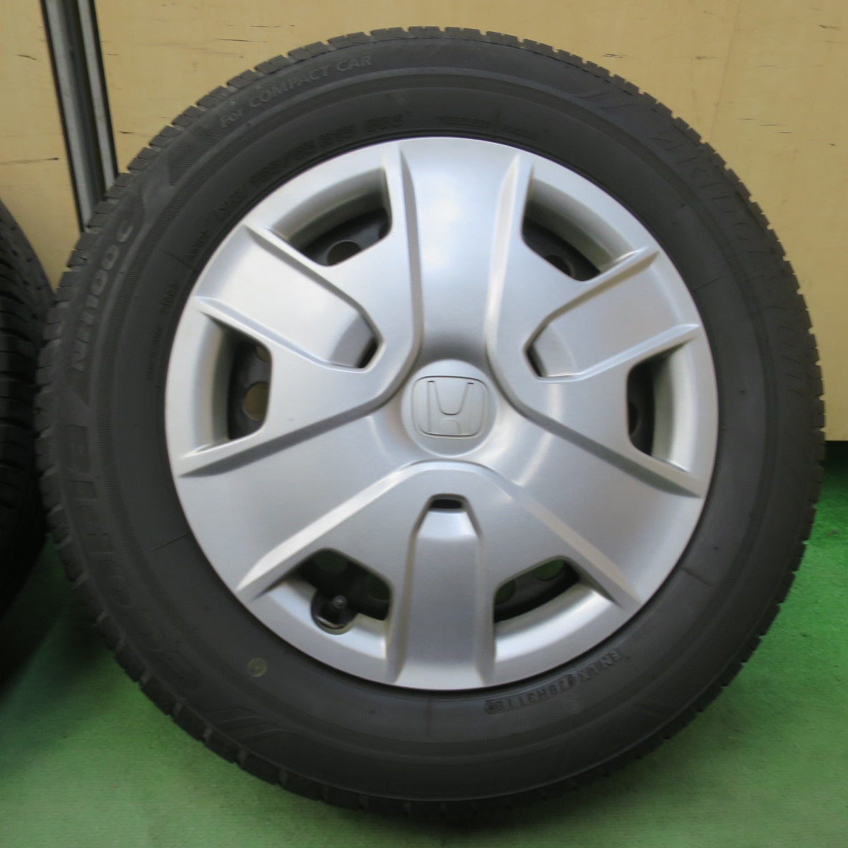 バリ溝！8.5分★ホンダ フリード 純正 スチール 185/65R15 ブリヂストン エコピア NH100C 15インチ PCD100/4H★6042605IMノ