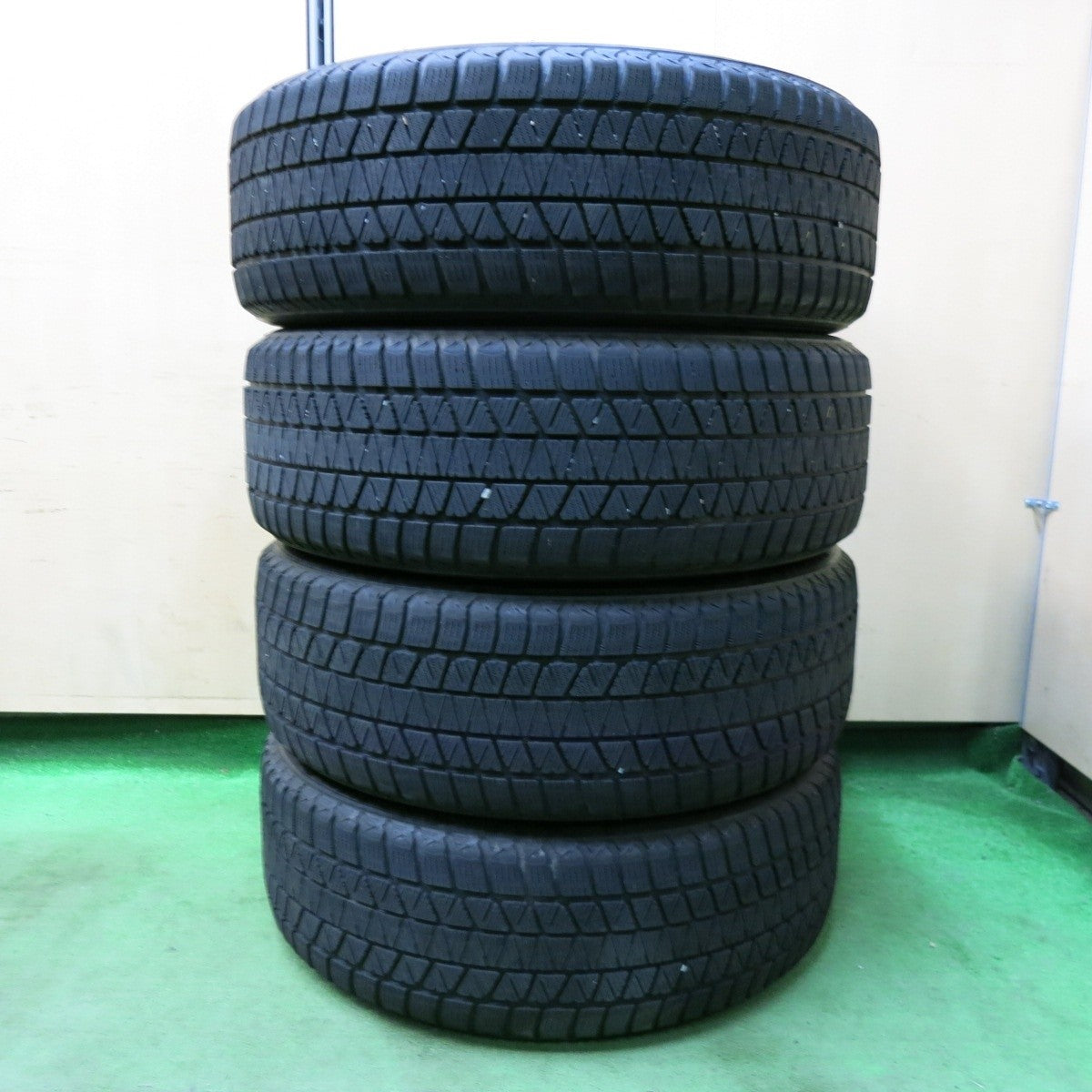 センサー付！キレイ★レクサス等 235/55R20 スタッドレス ブリヂストン ブリザック DM-V3 Delmore デルモア 20インチ PCD114.3/5H★4120601SYス
