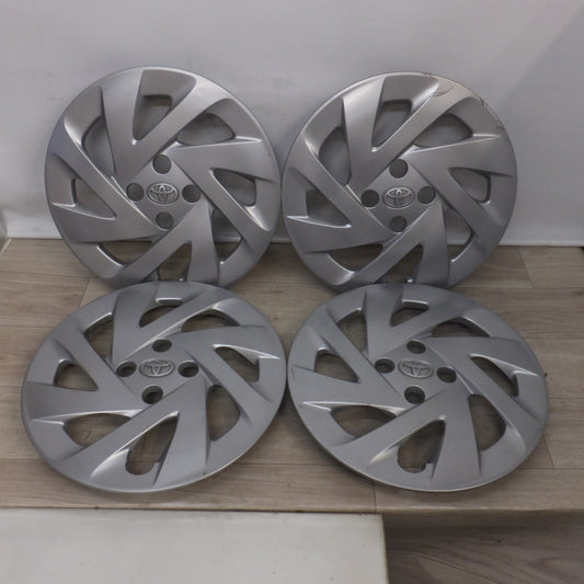 [送料無料] ★トヨタ TOYOTA 純正 アクア NHP10 ホイールカバー 42602-52620 15インチ 4枚★