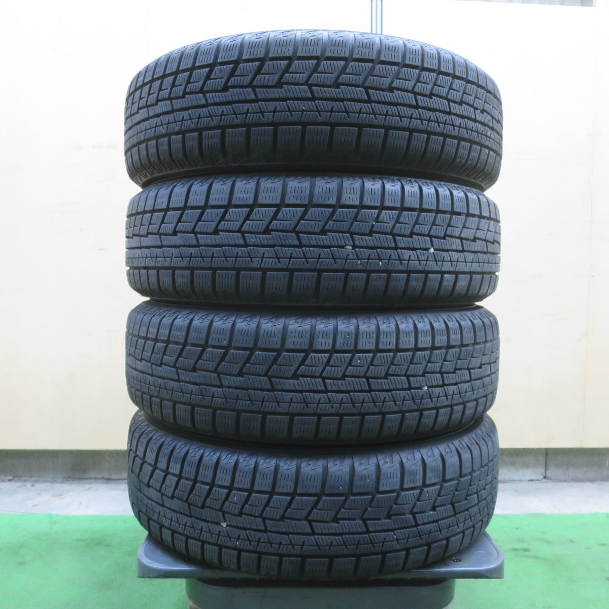 バリ溝！22年！キレイ！8.5分★スタッドレス 155/65R14 ヨコハマ アイスガード iG60 GRASS グラス 14インチ PCD100/4H★6051807イス