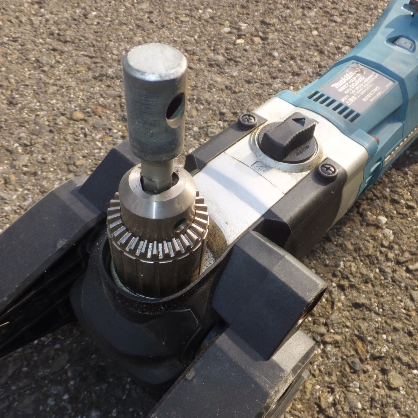 [送料無料] 岐阜発★マキタ makita 充電式アースオーガ DG460D 36V 本体のみ　アースオーガビット 2点 セット★