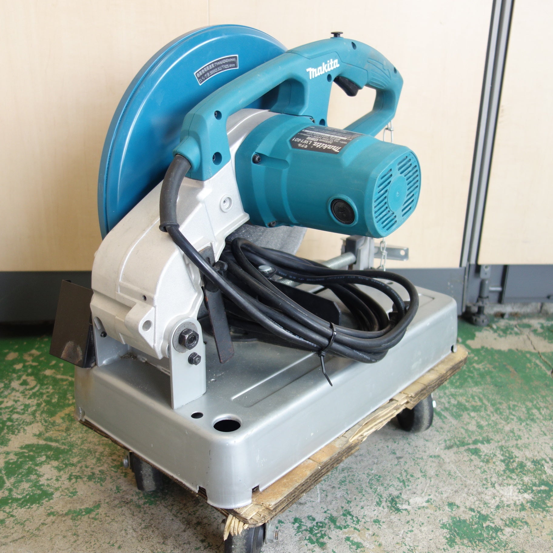 ✨マキタ　中古美品　LW1401　高速切断機✨うるま市田場✨ 買取実績】マキタ 355mm切断機 LW1401［千葉県茂原市］千葉市原店