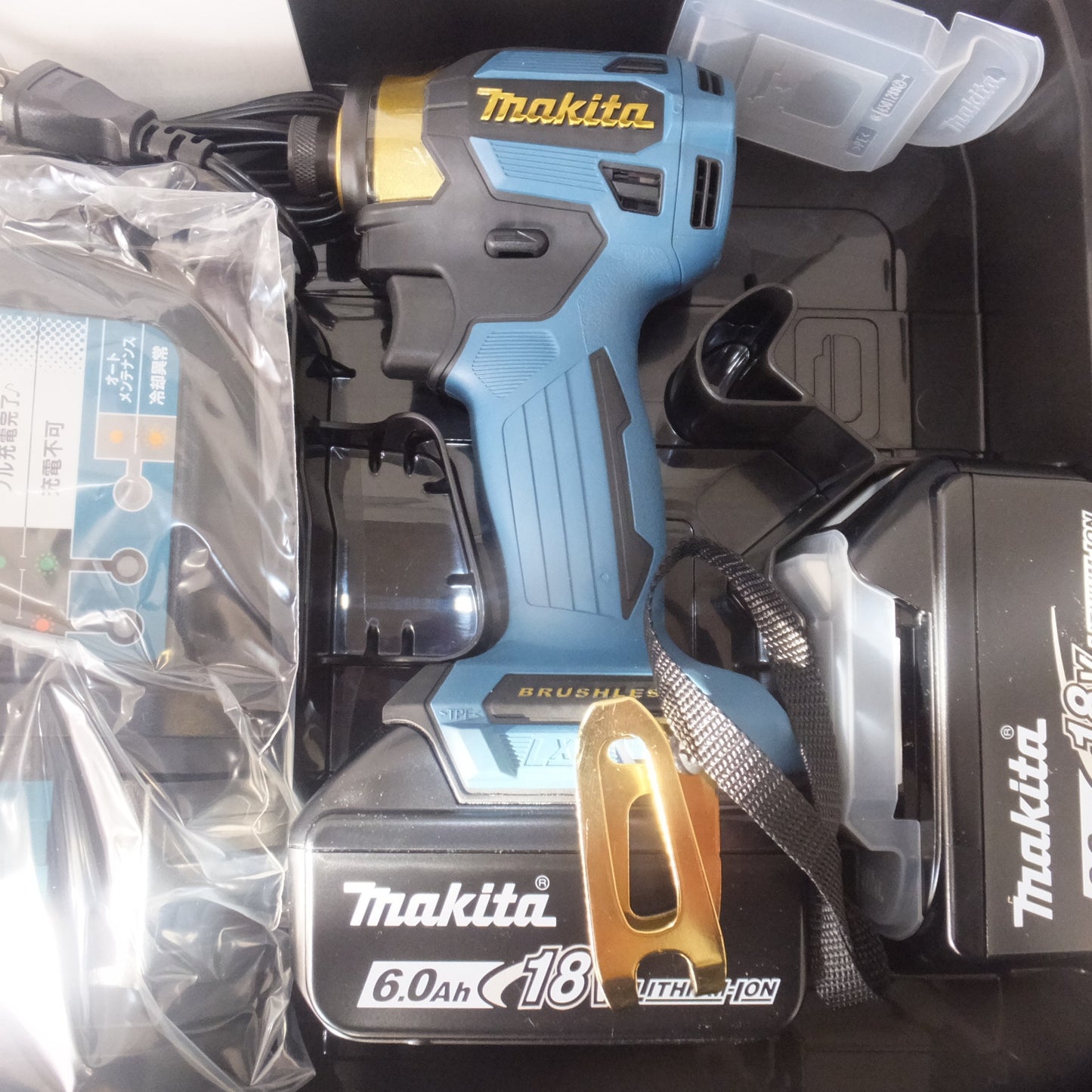 [送料無料] 未使用★マキタ makita 充電式インパクトドライバ TD173DGXPB 18V プレミアムブルー LXT20周年記念カラー★