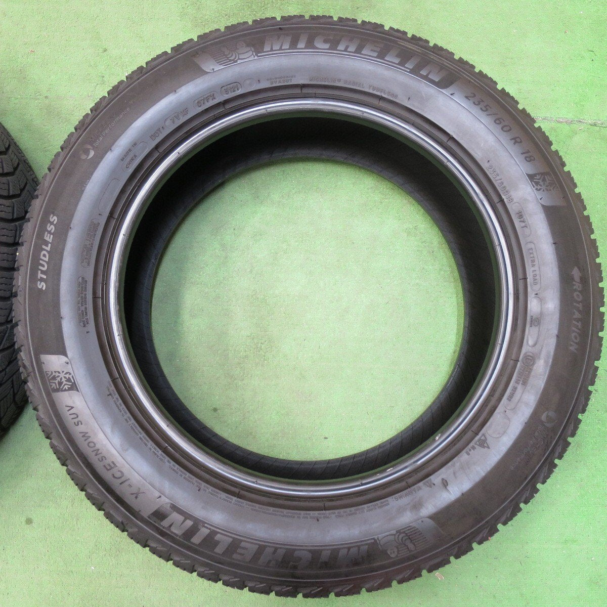 バリ溝！21年！9分★スタッドレス 235/60R18 ミシュラン X-ICE SNOW SUV タイヤ 18インチ ボルボ アウディ ベンツ レクサス 等★5011001イスタ