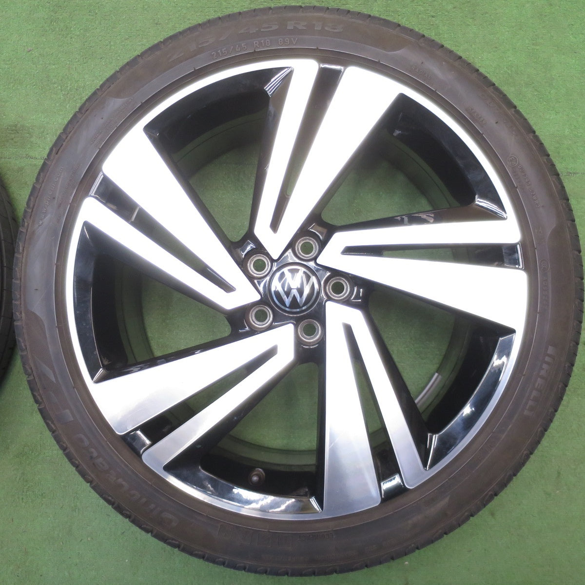 キレイ！22年★ワーゲン T-CROSS R-LINE 純正 215/45R18 ピレリ Cinturato P7 18インチ Tクロス Rライン PCD100/5H★6032903NJノ
