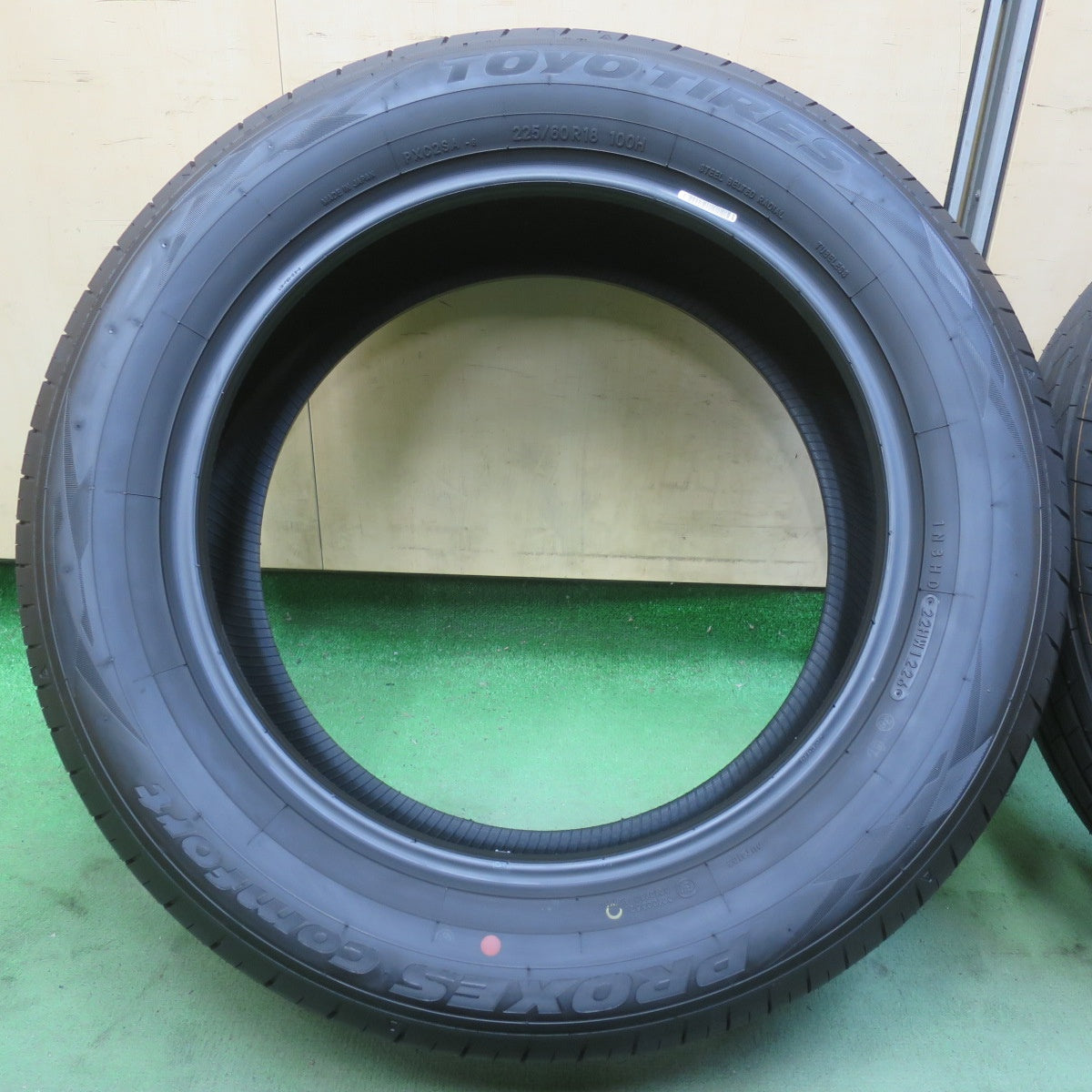 新車外し！26年◎225/60R18 トーヨー プロクセス Comfort コンフォート タイヤ 18インチ 40系 アルファード ヴェルファイア レクサス NX 等◎6083102イノタ