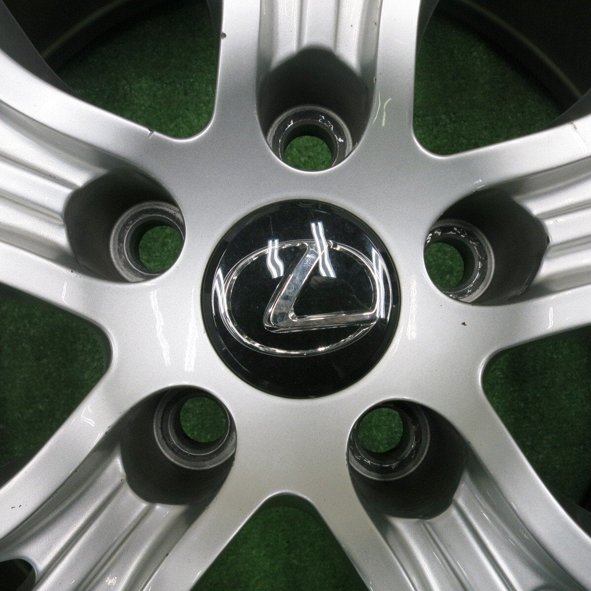4本価格★レクサス等 阿部商会 LaStrada LEVIS 225/50R18 スタッドレス ブリヂストン ブリザック RFT PCD114.3/5H★4111406NJス