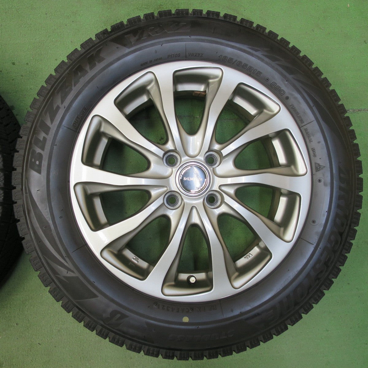 キレイ！21年★スタッドレス 185/65R15 ブリヂストン ブリザック VRX2 BALMINUM バルミナ 15インチ PCD100/4H★5082802イス