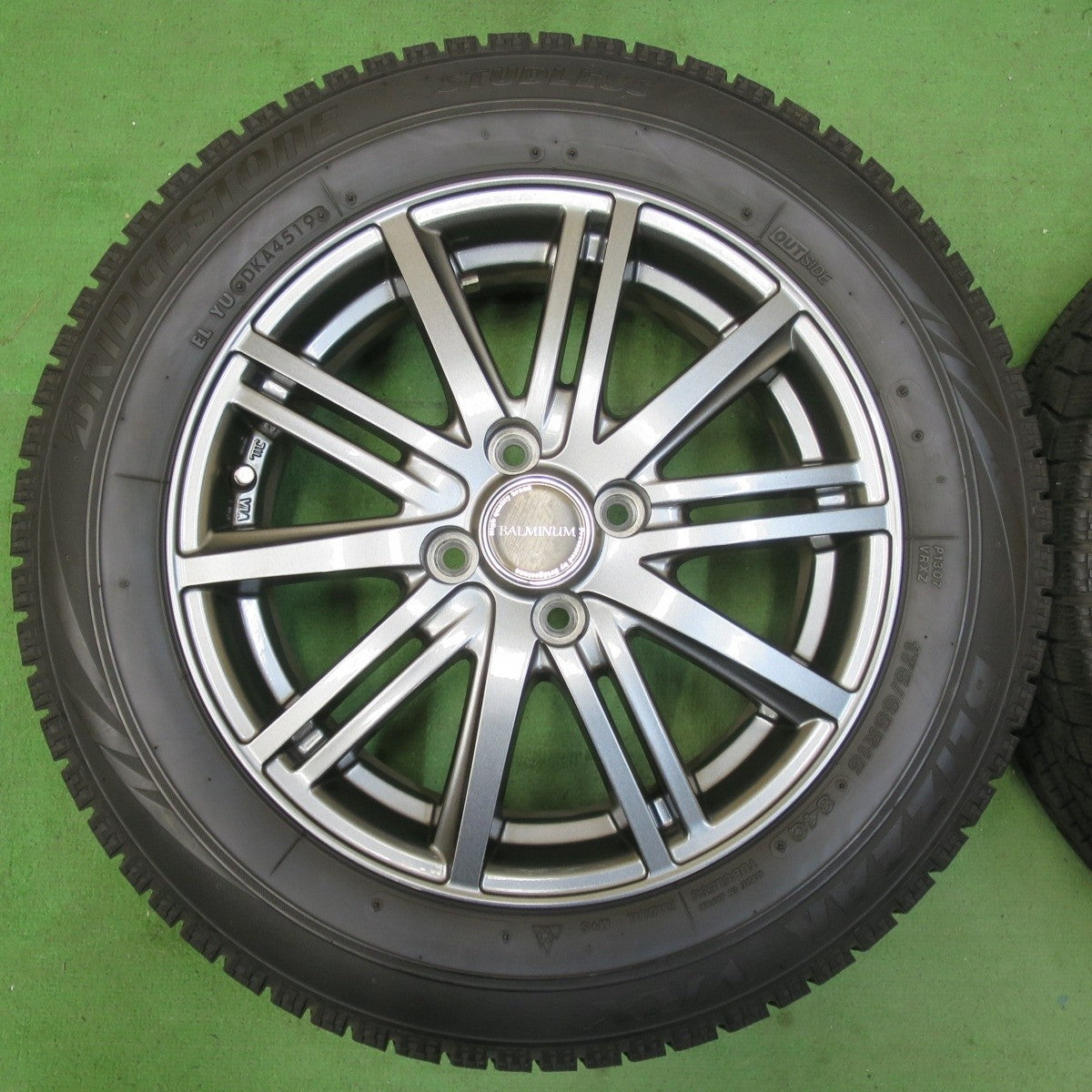キレイ★スタッドレス 175/65R15 ブリヂストン ブリザック VRX BALMINUM バルミナ 15インチ PCD100/4H★5021004イス