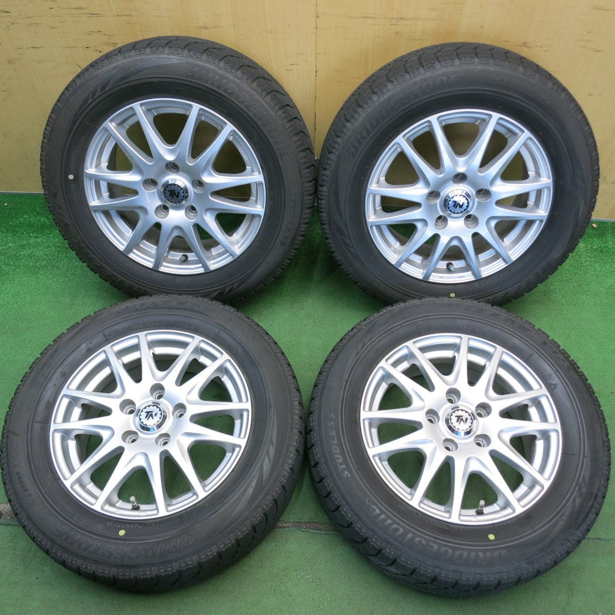 キレイ◎スタッドレス 195/65R15 ブリヂストン ブリザック VRX 社外 アルミ 15インチ PCD114.3/5H◎6071202HAス