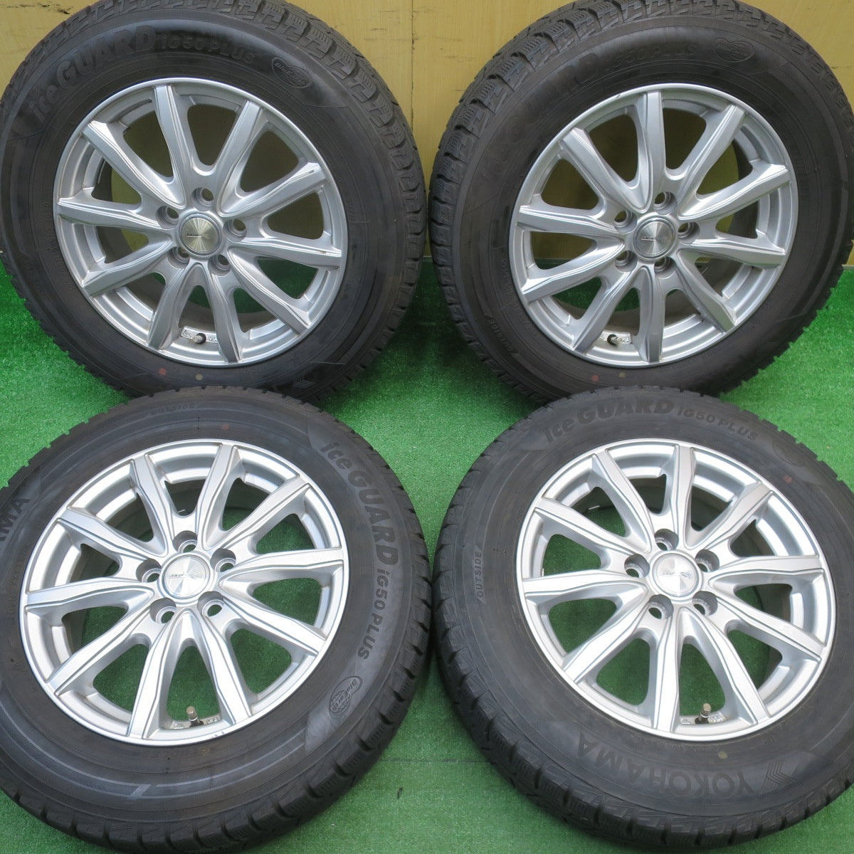 バリ溝！キレイ！9分★プリウス 等 195/65R15 スタッドレス ヨコハマ アイスガード iG50 プラス JOKER ジョーカー 15インチ PCD100/5H★5112504NJス