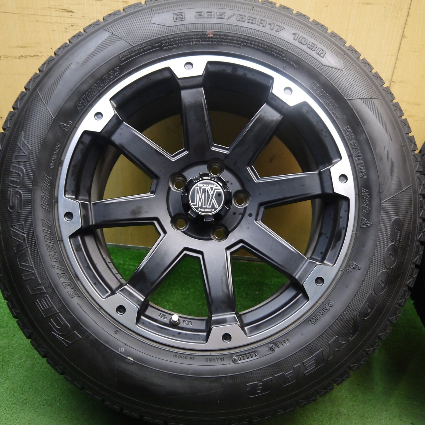 バリ溝！9.5分★ROCK KELLY MX 632 LOXARNY 235/65R17 スタッドレス グッドイヤー アイスナビ SUV ロックケリー ロクサーニ PCD114.3/5H★5071801Hス