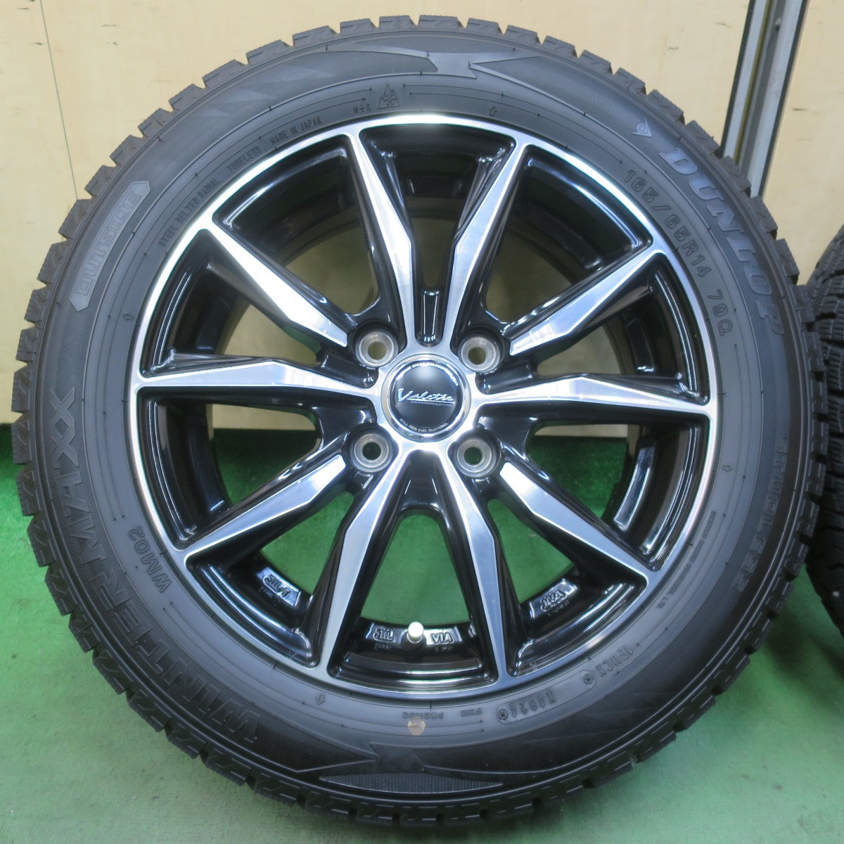 ほぼ未使用！23年！キレイ◎スタッドレス 165/65R14 ダンロップ ウインターマックス WM02 Valette ヴァレット 14インチ PCD100/4H◎6080706イス