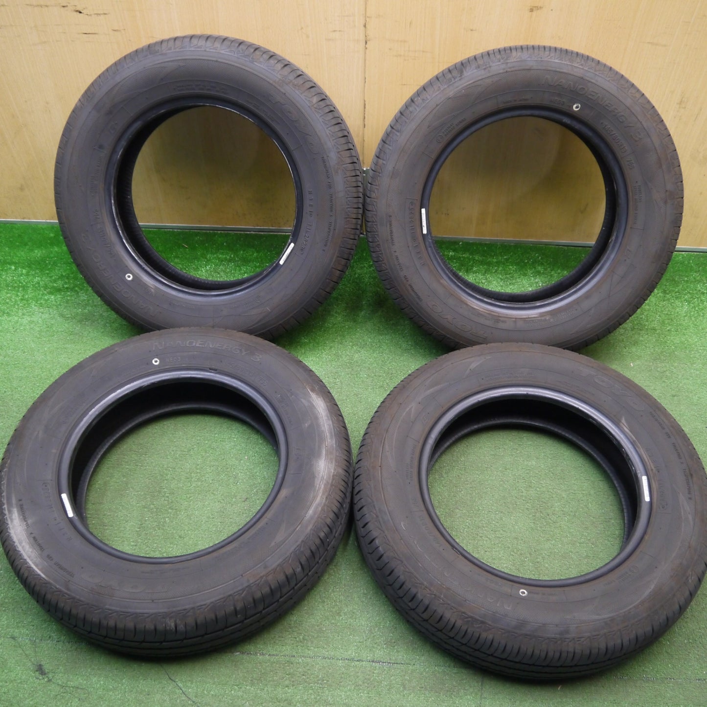 バリ溝！23年！8.5分★145/80R13 トーヨー ナノエナジー3 タイヤ 13インチ ムーヴ タント ミライース アルト ワゴンR 等★6022410Hノタ