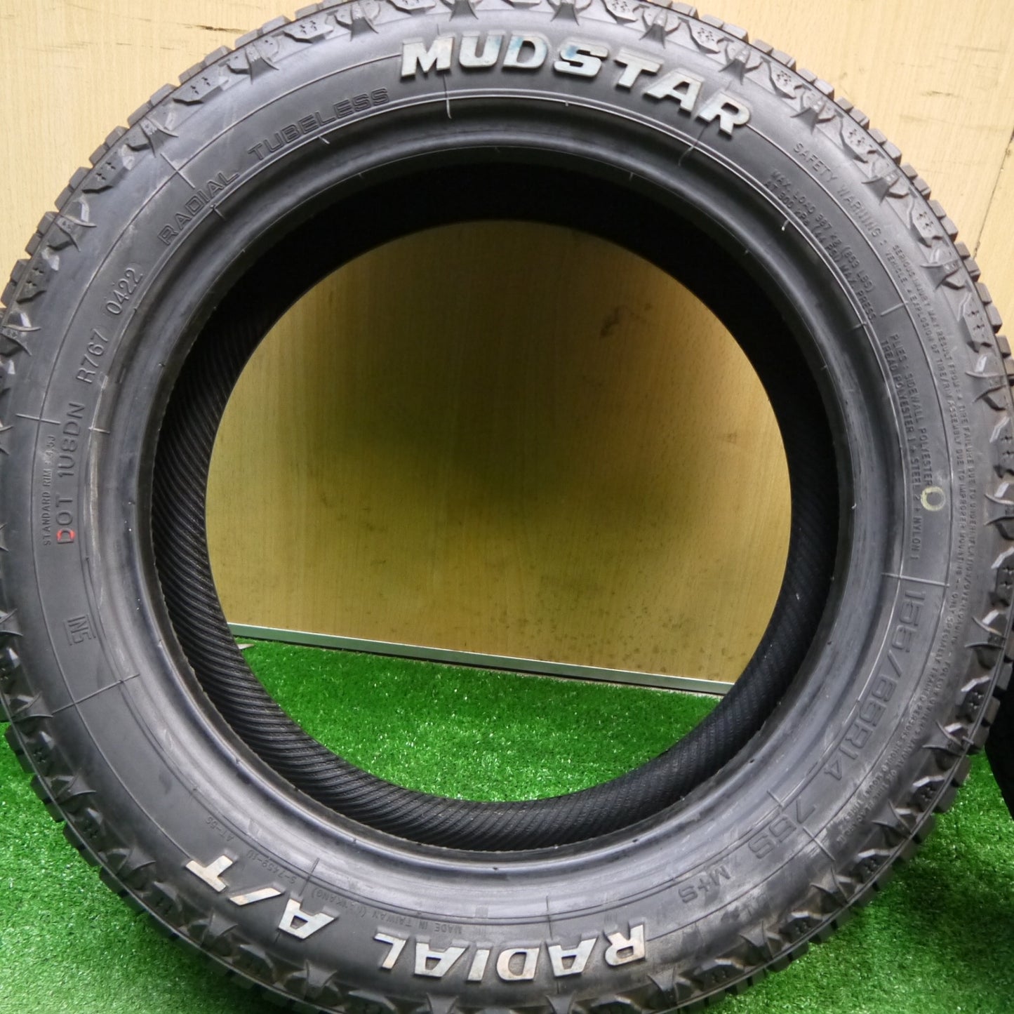 バリ溝！22年！9.5分★155/65R14 マッドスター ラジアル A/T ホワイトレター MUDSTAR RADIAL タイヤ 14インチ アトレー ハイゼット タント 等★5120203Hノタ