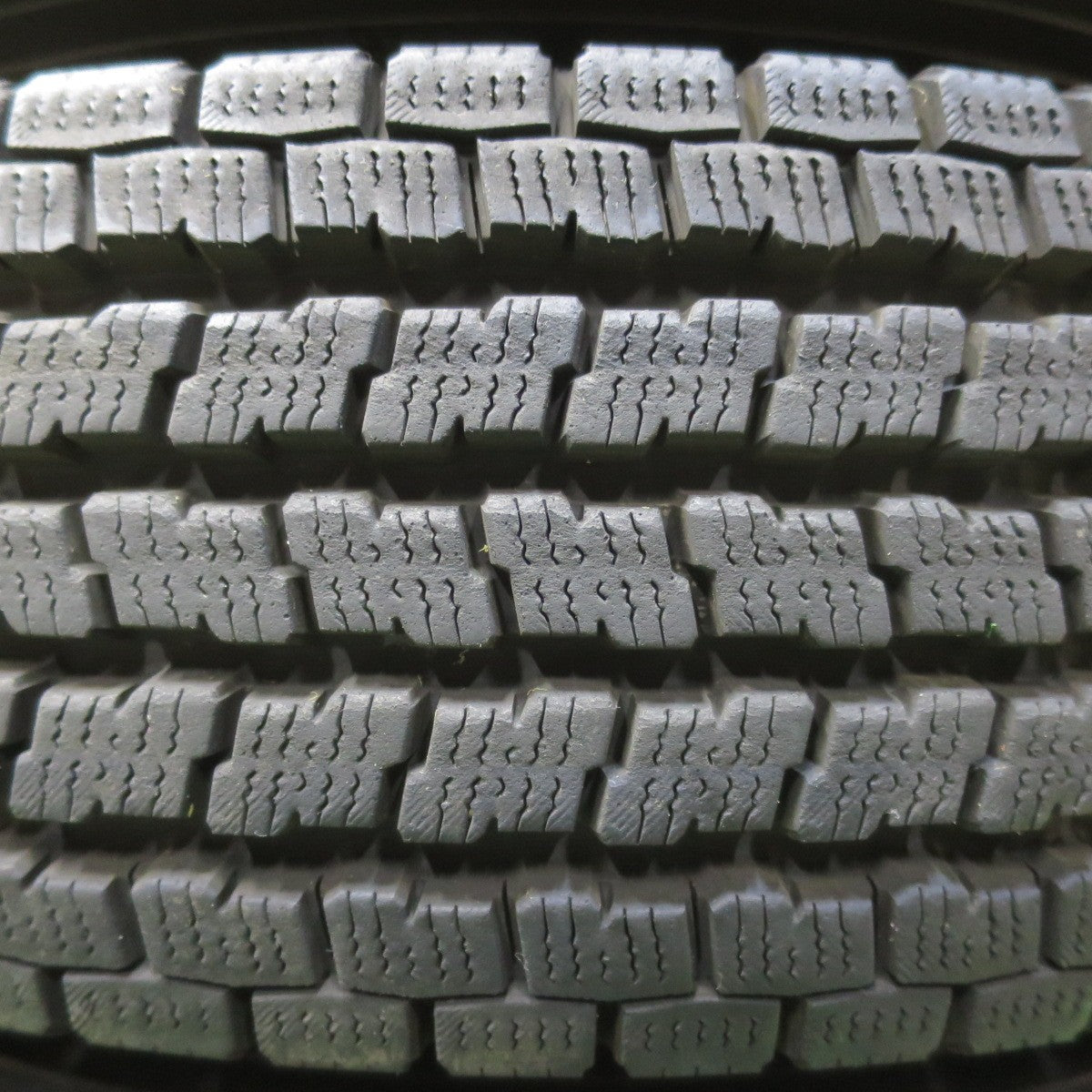 バリ溝！24年！9.5分★スタッドレス 165/80R13 94/93N ヨコハマ アイスガード iG91 VICENTE ビセンテ 13インチ PCD114.3/5H★6022115イス