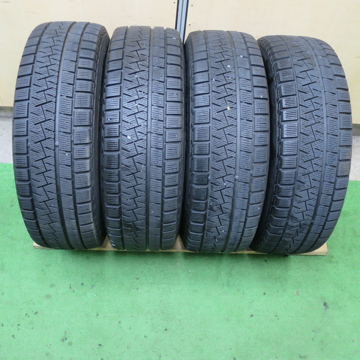 4本価格★スタッドレス 185/65R15 ピレリ アイスアシンメトリコ プラス TEAD テッド 15インチ PCD100/4H★5060404TTス