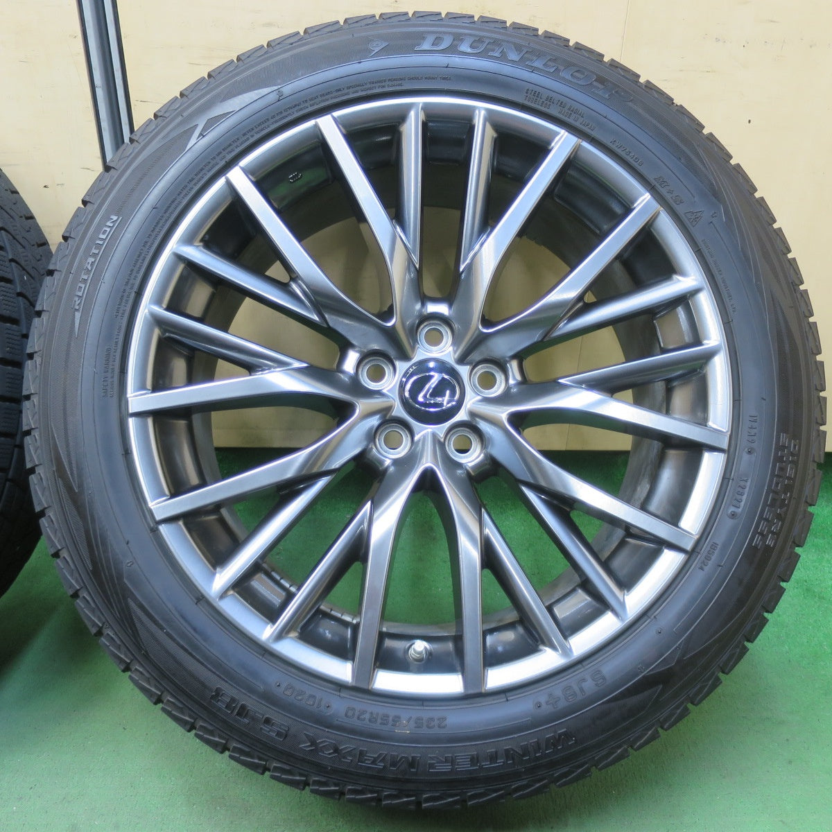 センサー付！バリ溝！21年！キレイ！9.5分★レクサス RX Fスポーツ 純正 235/55R20 スタッドレス ダンロップ ウインターマックス SJ8 SJ8+ 20インチ PCD114.3/5H★5120206イス