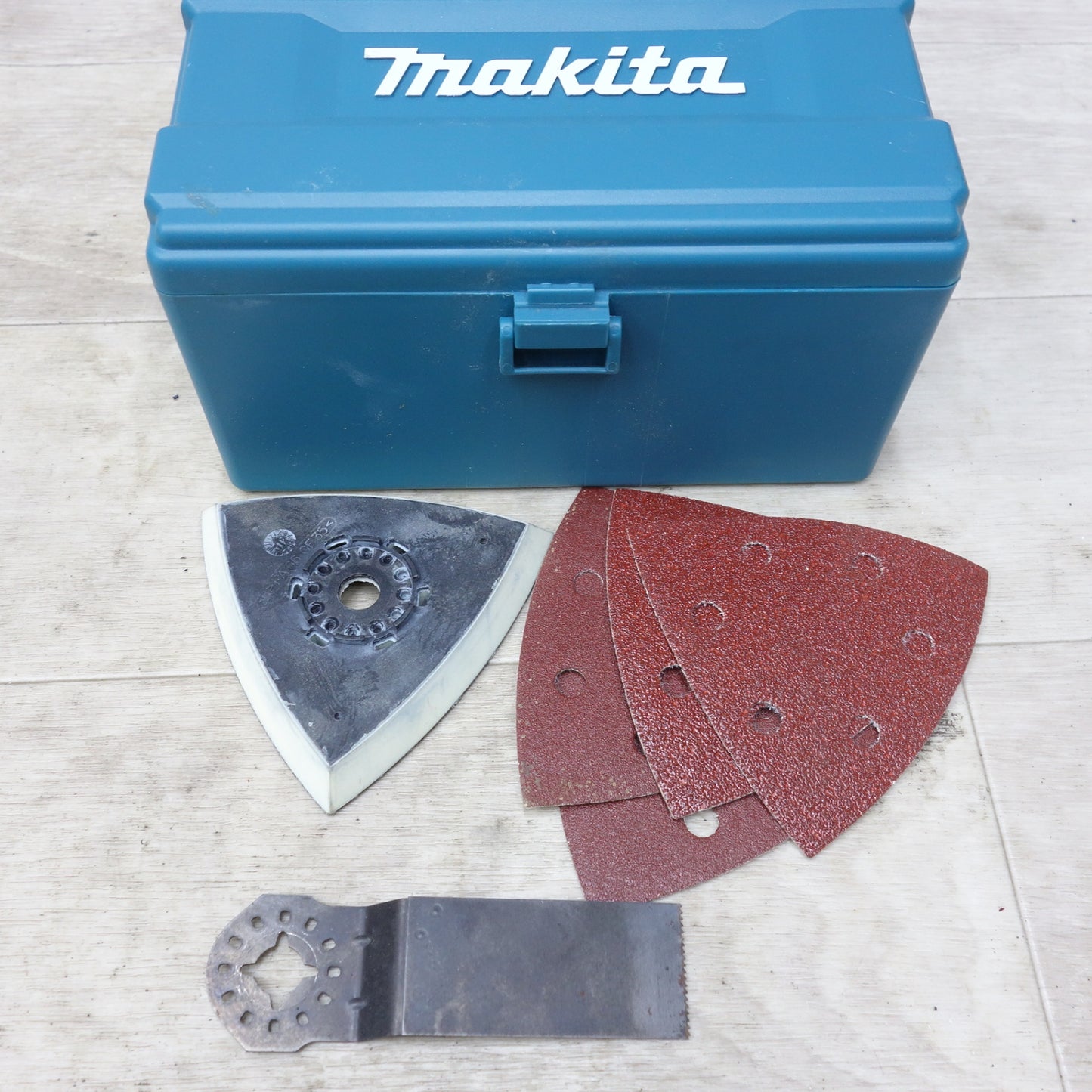 [送料無料] 付属品付き◆マキタ マルチツール TM3010CT 電動 工具 切削 切断 研磨 100V makita◆