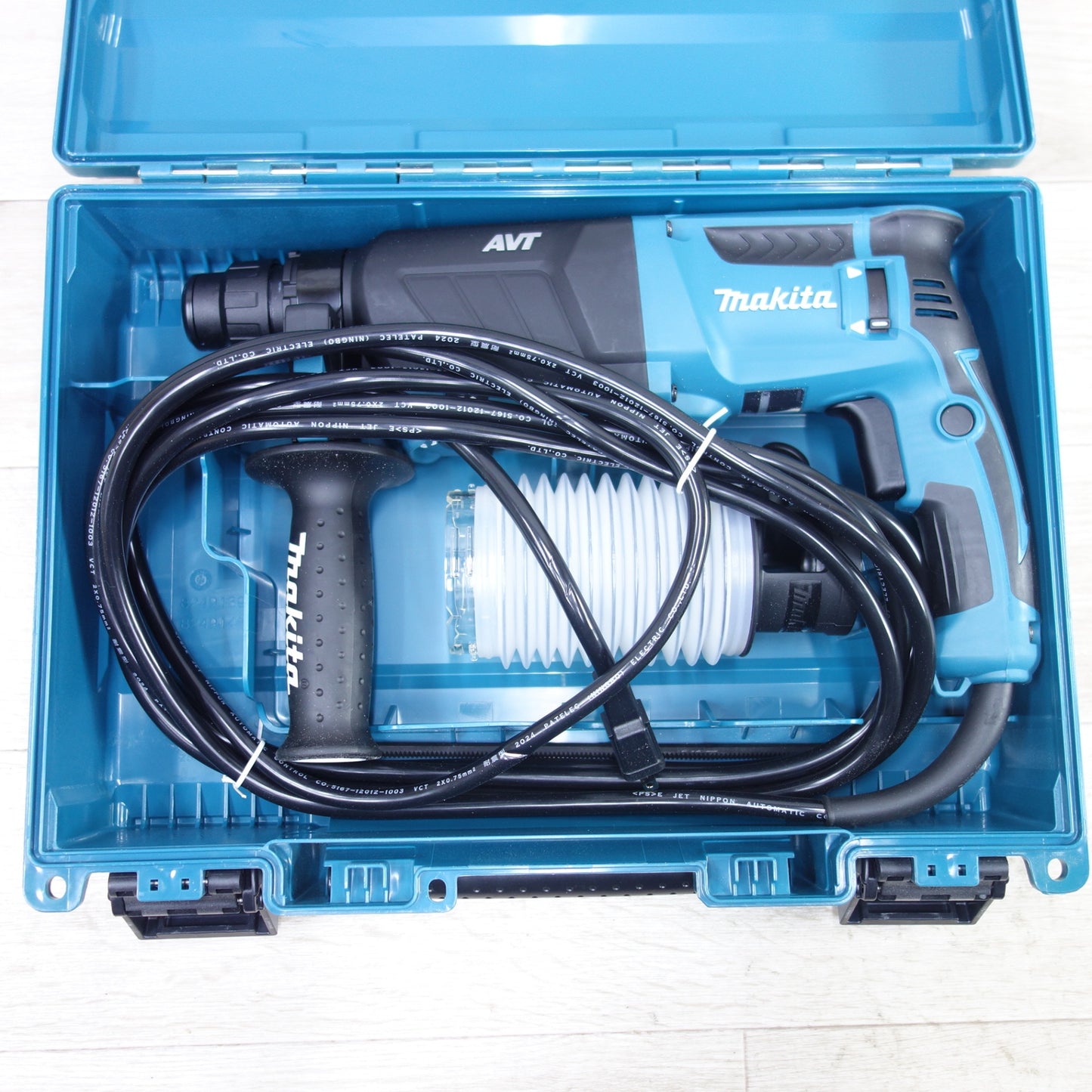 [送料無料] 未使用！付属品付き◆マキタ 26mm 電動 ハンマ ドリル HR2631F ケース付き ハンマードリル 穴あけ 電動 工具 コード式 makita◆