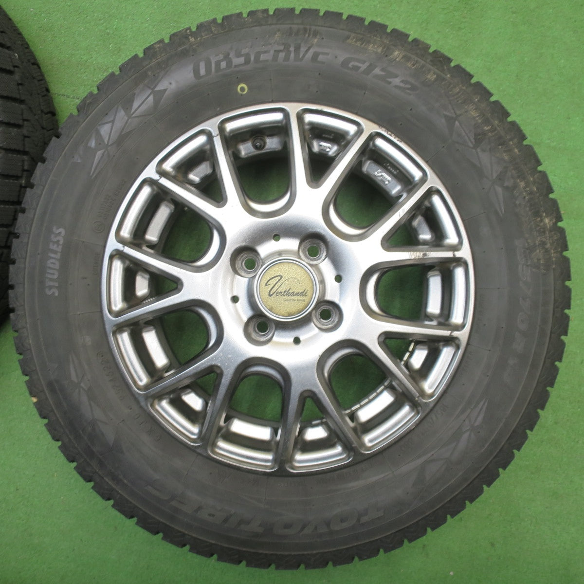 バリ溝！22年！9分★スタッドレス 185/70R14 トーヨー オブザーブ GIZ2 Verthandi ヴェルザンディ 14インチ PCD100/4H★6040601NJス