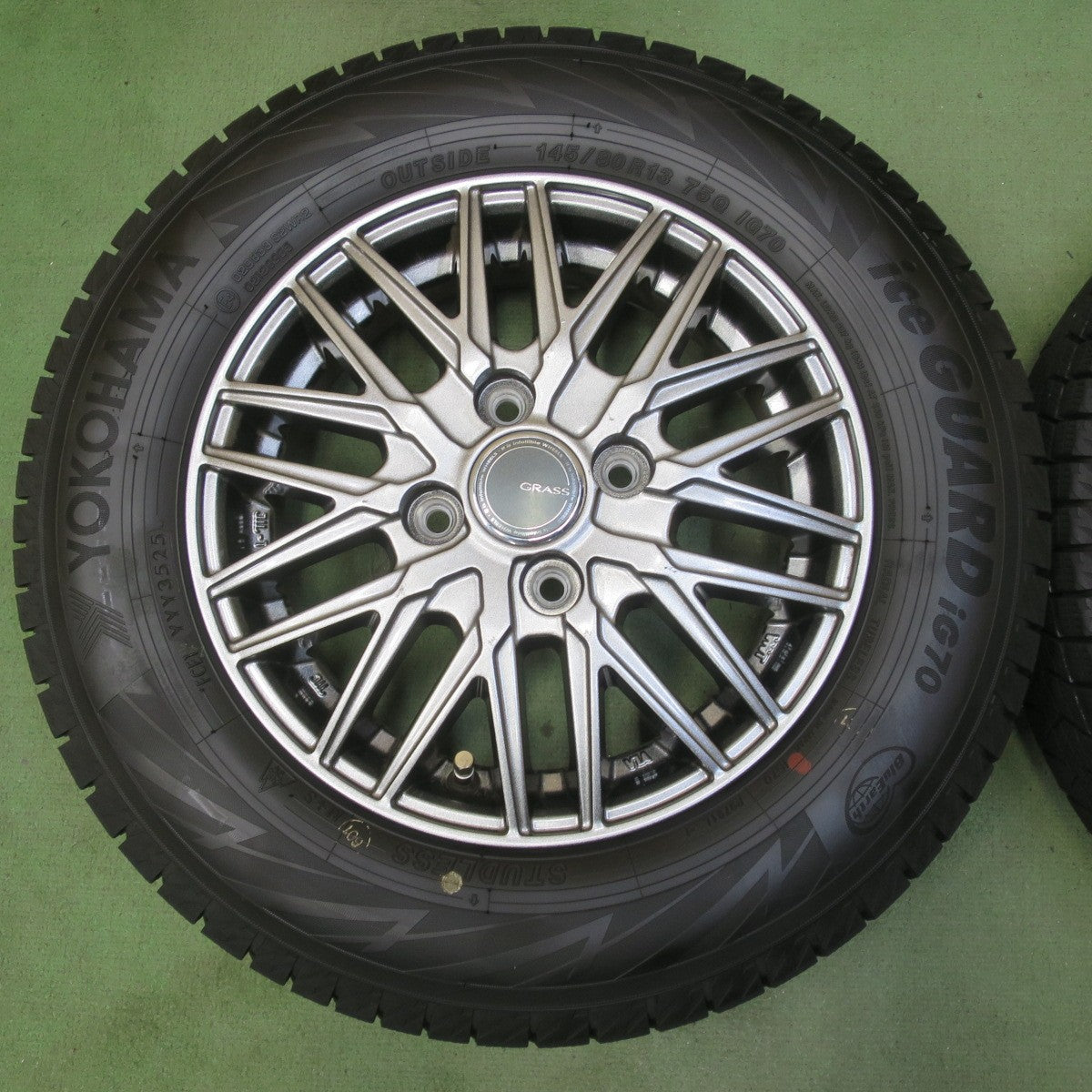 バリ溝！25年！キレイ！ほぼ10分◎スタッドレス 145/80R13 ヨコハマ アイスガード iG70 GRASS グラス 13インチ PCD100/4H◎6100805イス