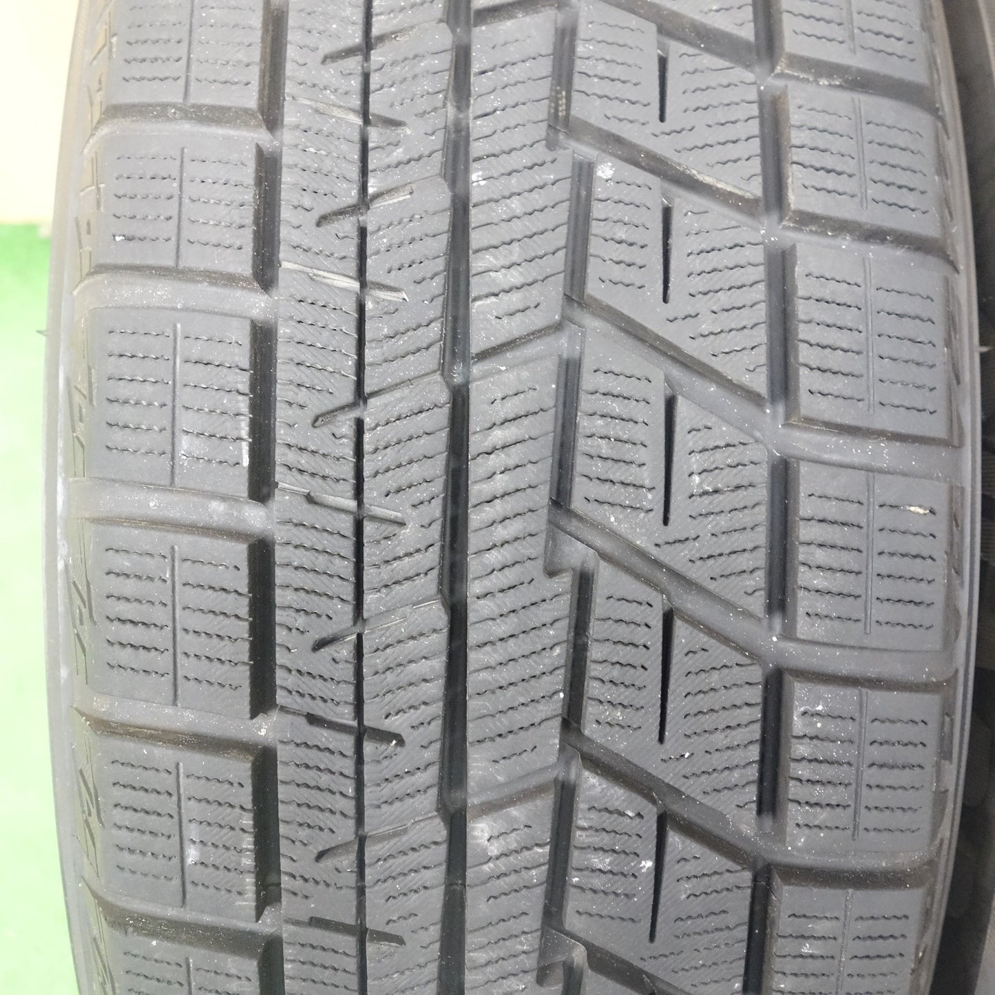 バリ溝！24年！キレイ！9.5分以上◎LOXARNY SPORT 205/60R16 スタッドレス ヨコハマ アイスガード iG60 ロクサーニ 16インチ PCD100/5H◎6062502KTス