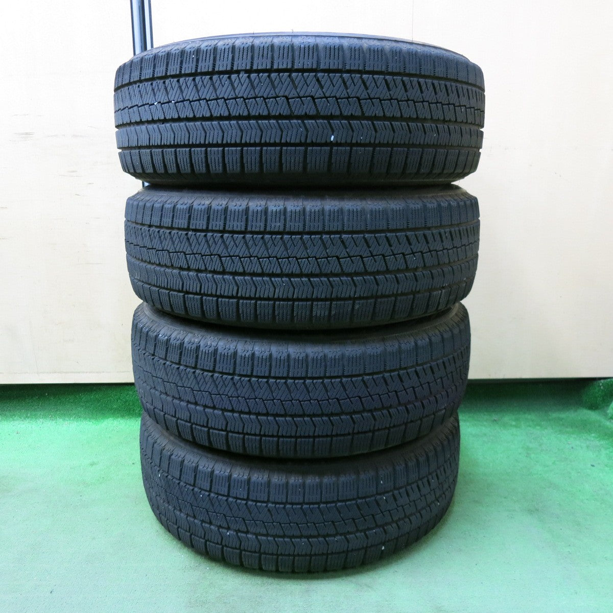 バリ溝！22年！キレイ！8.5分★スタッドレス 195/65R15 ブリヂストン ブリザック VRX2 DUFACT デュファクト 15インチ PCD114.3/5H★5043012SYス