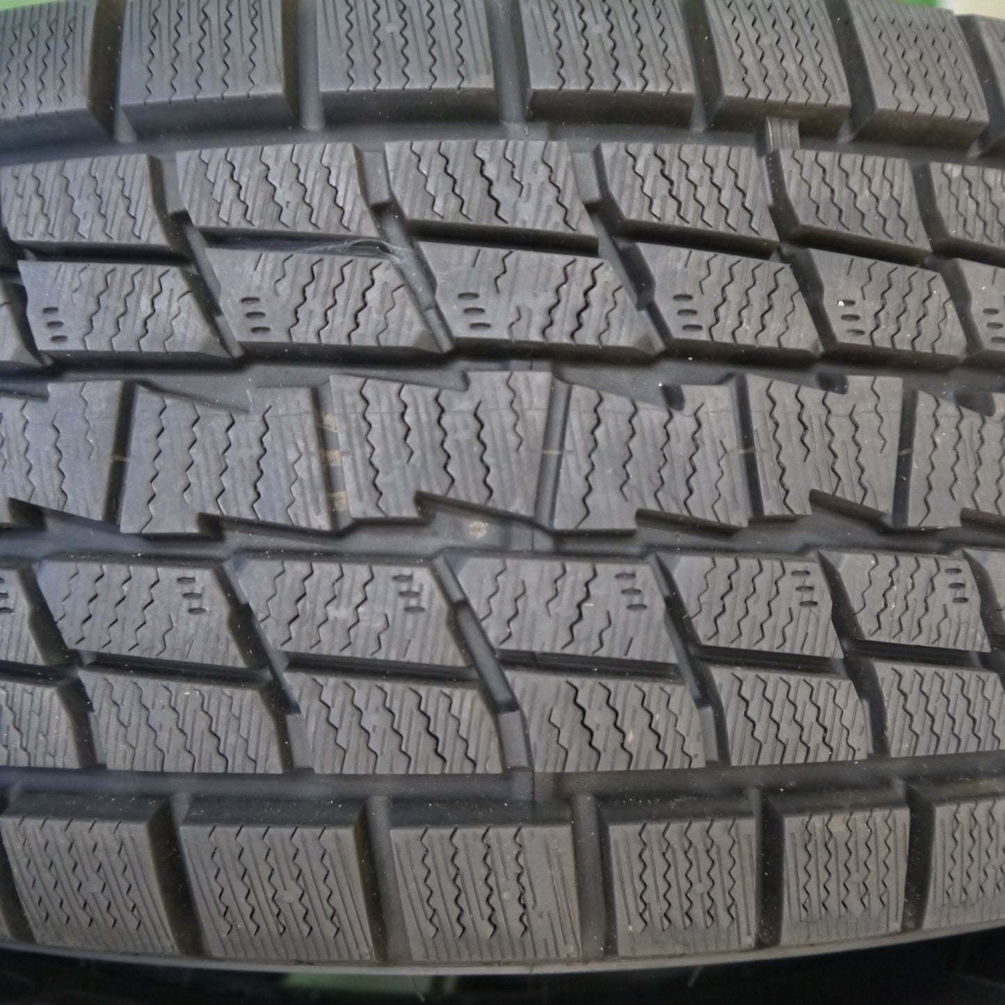 ほぼ未使用！24年！キレイ◎スタッドレス 215/70R16 グッドイヤー アイスナビ SUV TOPRUN トップラン 16インチ PCD114.3/5H◎6062306Hス