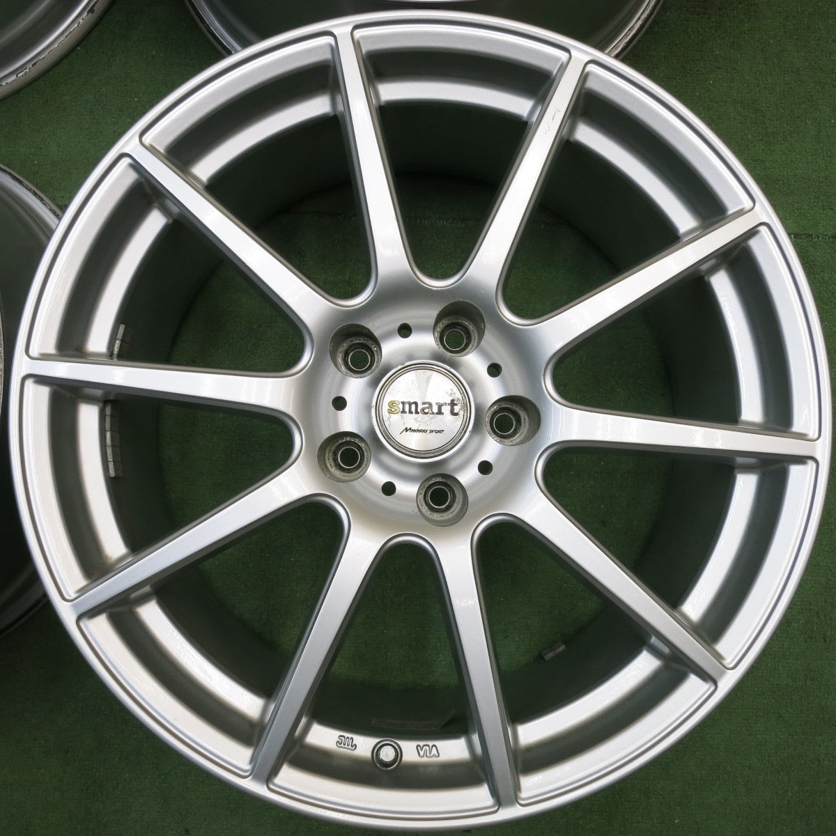4本価格★smart MANARAY SPORT 18インチ ホイール スマート マナレイ スポーツ 18×8J PCD114.3/5H★6062402HAホ