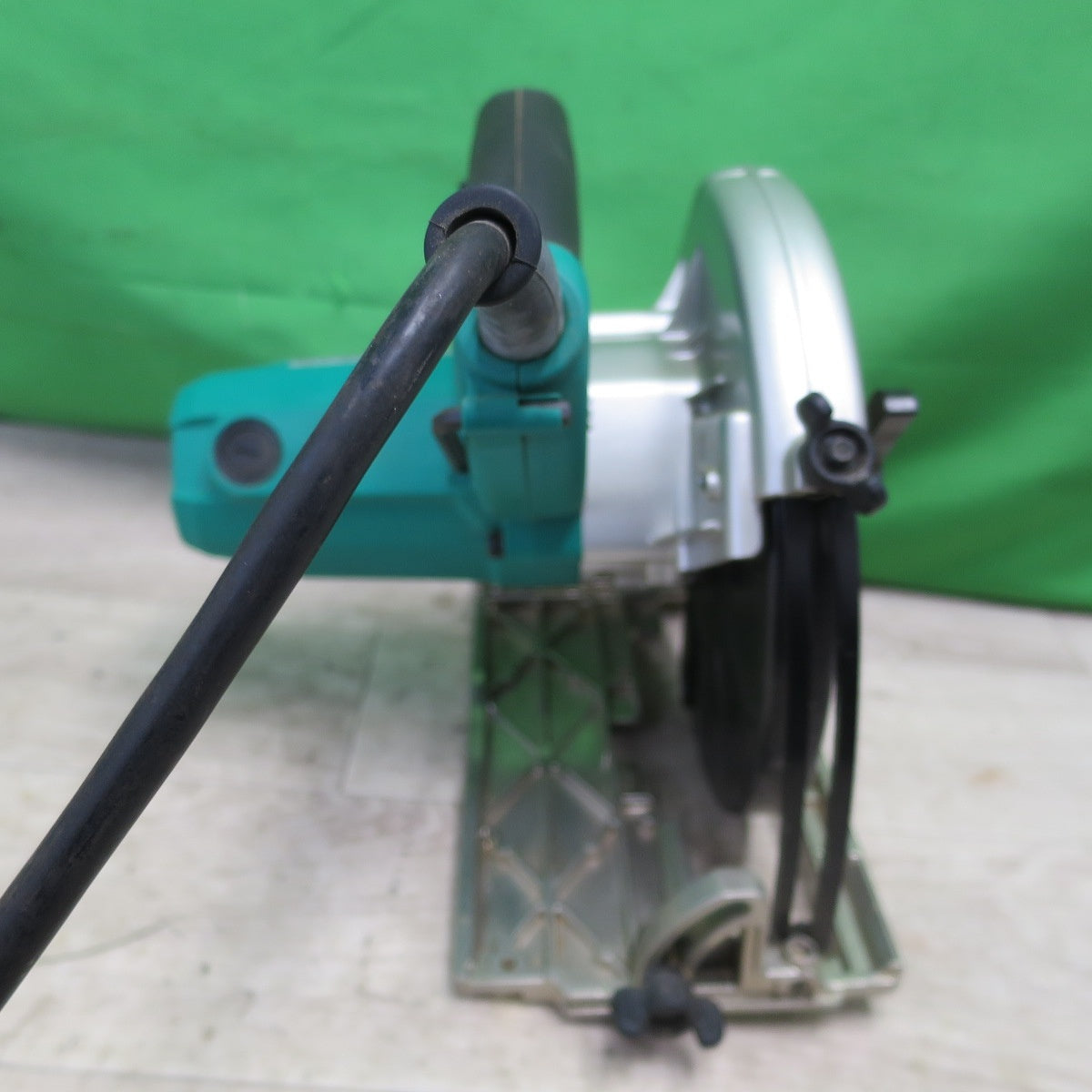 [送料無料] キレイ☆マキタ 190mm 電気 マルノコ 100V M585 丸のこ 丸鋸 丸ノコ 木工 電動 工具☆