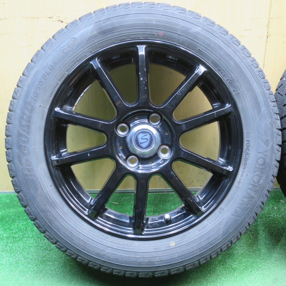 バリ溝！8.5分★スタッドレス 185/60R15 ヨコハマ アイスガード iG50 プラス STRANGER ストレンジャー 15インチ PCD100/4H★6040901NJス