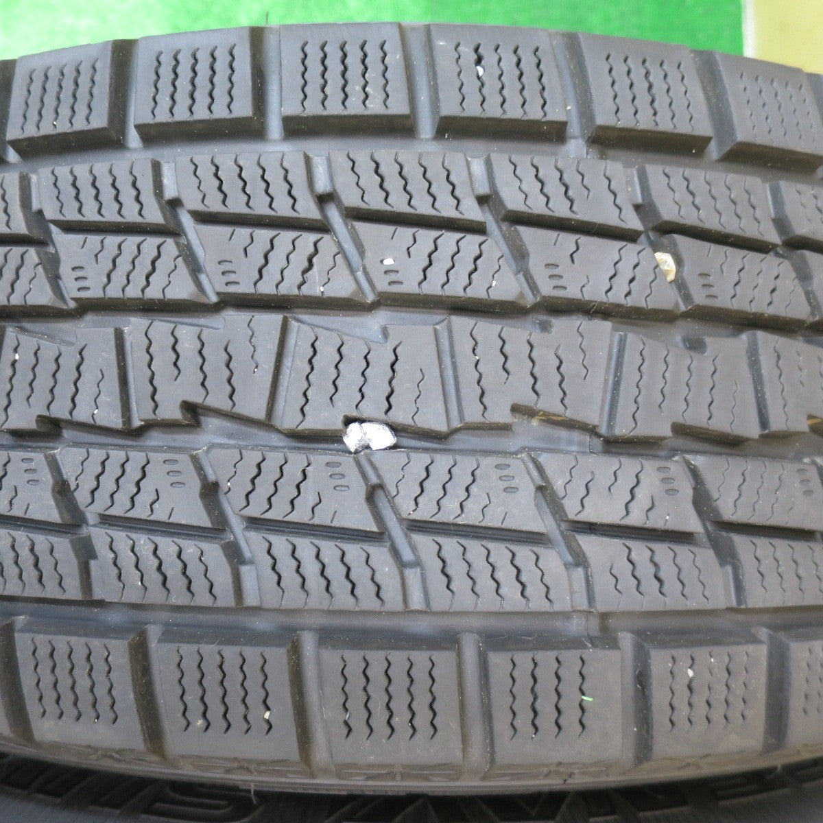 バリ溝！キレイ！9.5分★LOXARNY SPORT 225/65R17 スタッドレス グッドイヤー アイスナビ SUV ロクサーニ スポーツ 17インチ PCD114.3/5H★5101605NJス