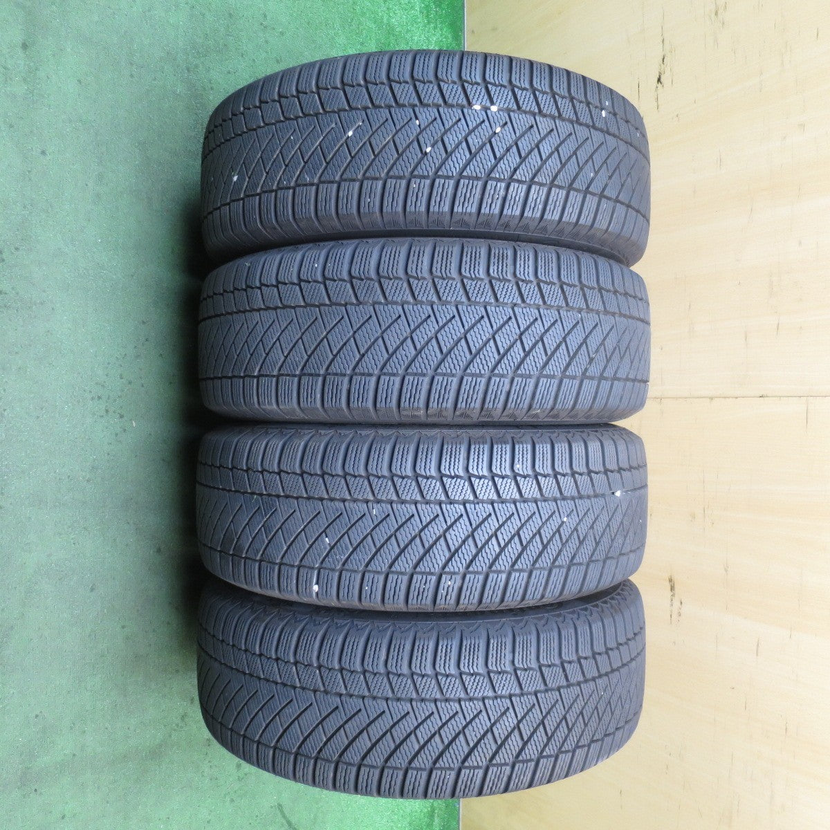 バリ溝！キレイ！9.5分★スタッドレス 215/60R16 コンチネンタル コンチバイキング コンタクト6 Claire クレール 16インチ PCD114.3/5H★5080802NJス