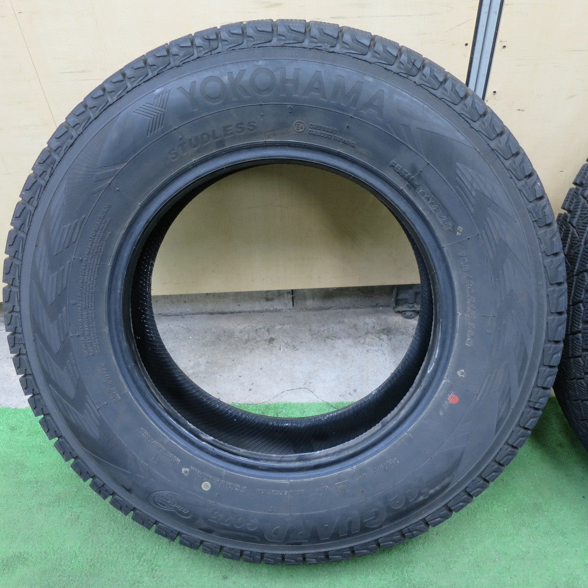 バリ溝！25年！ほぼ10分★スタッドレス 195/80R15 ヨコハマ アイスガード G075 タイヤ 15インチ ジムニーシエラ 等★6020202NGスタ
