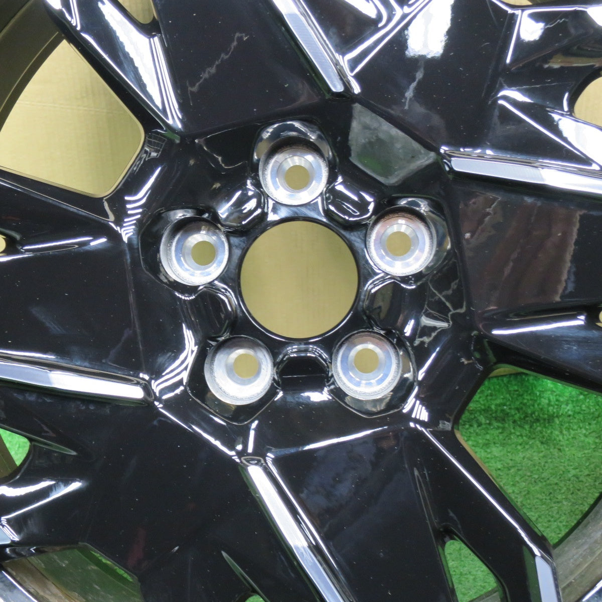 キレイ★プジョー 3008 現行 純正 ホイール 19インチ 19×7.5J PCD108/5H★6022203NKホ