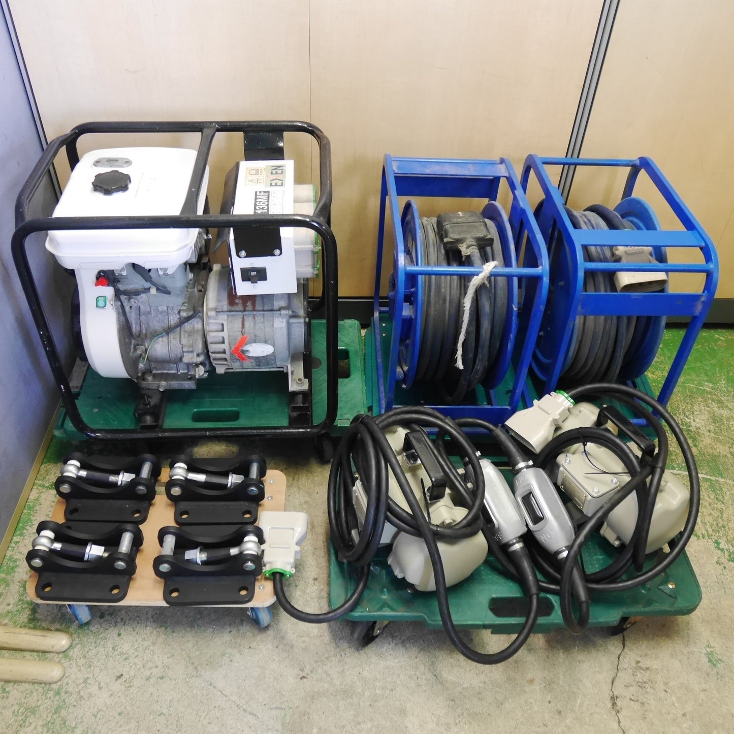 【岐阜発 直接引取限定】まとめ売り☆EXEN エクセン 高周波 エンジン 発電機 バイブレーター HAG136MF 高周波 振動 モーター HKM75LFSA TACOM 大旭建機 コードリール 盤 TCD8030 ベースブレード☆