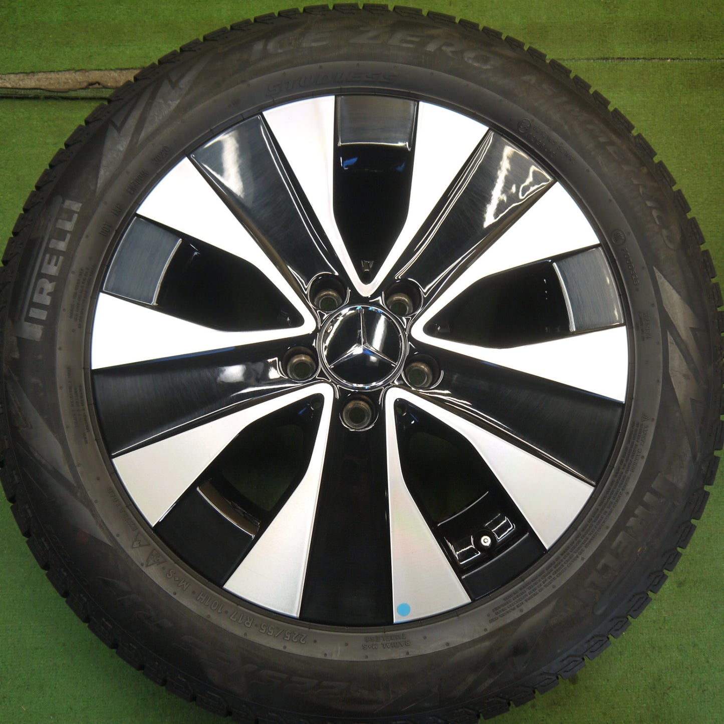バリ溝！23年！キレイ！9.5分以上★ベンツ Vクラス W447 EQV 等 純正 225/55R17 スタッドレス ピレリ アイスゼロ アシンメトリコ 17インチ PCD112/5H★6060906Hス