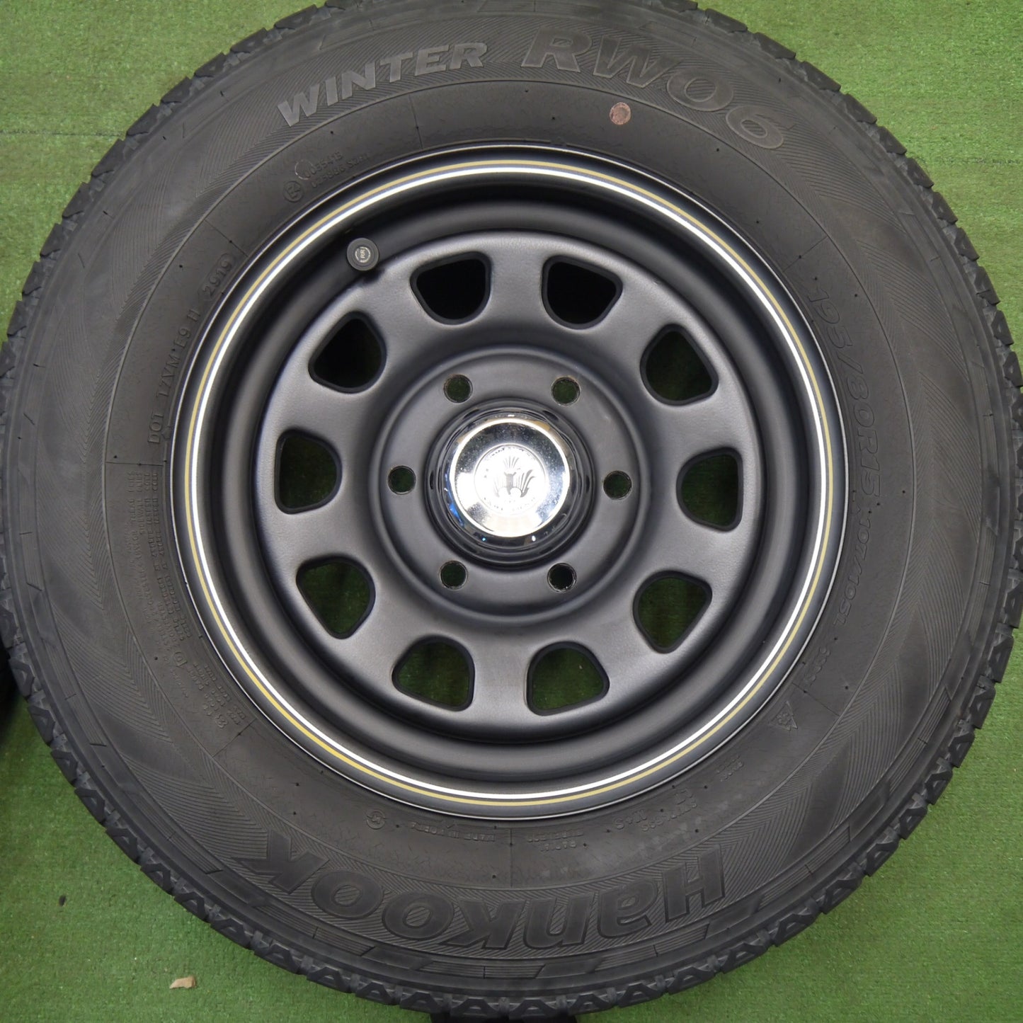 キレイ★スタッドレス 195/80R15 107/105L ハンコック ウインター RW06 U.S.DAYTONA US デイトナ 15インチ PCD139.7/6H★6013003Hス
