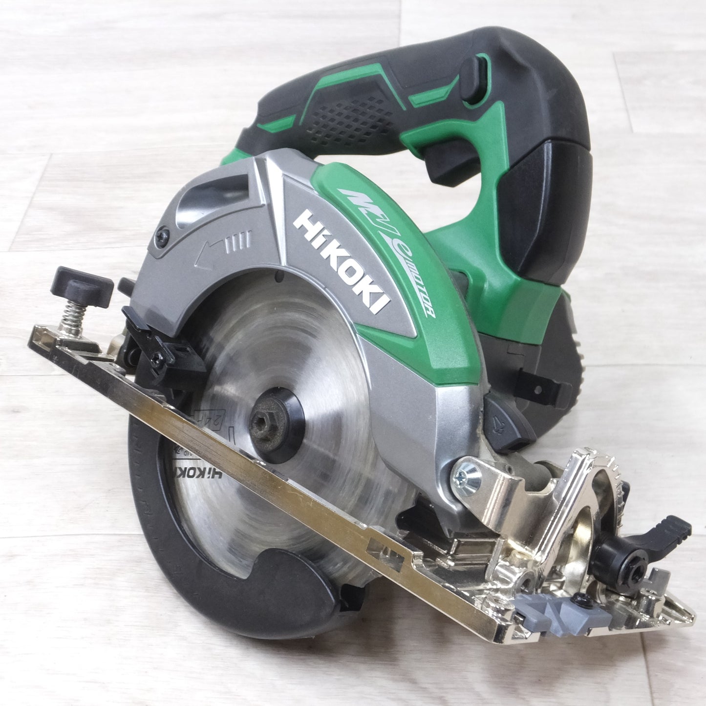 [送料無料] キレイ◆HIKOKI 147mm コードレス 丸のこ C3605DC 本体のみ ケース付き 木工用 マルノコ 丸ノコ 切断機 電動 工具◆