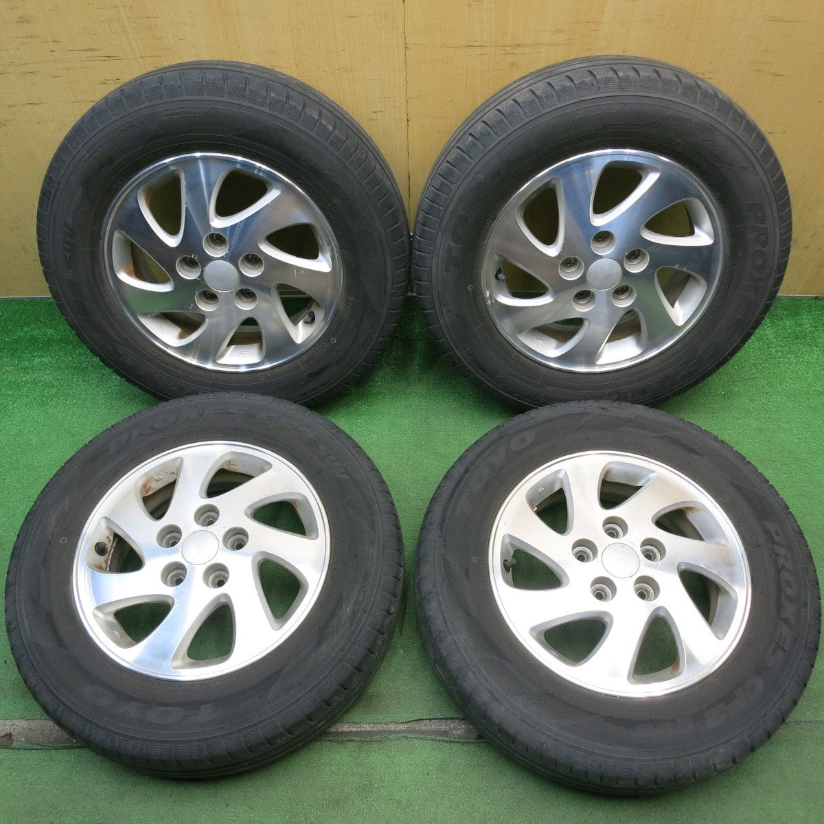 4本価格！22年◎ダイハツ テリオスキッド 純正 175/80R15 トーヨー プロクセス CF2 SUV 15インチ PCD114.3/5H◎6072303HAノ