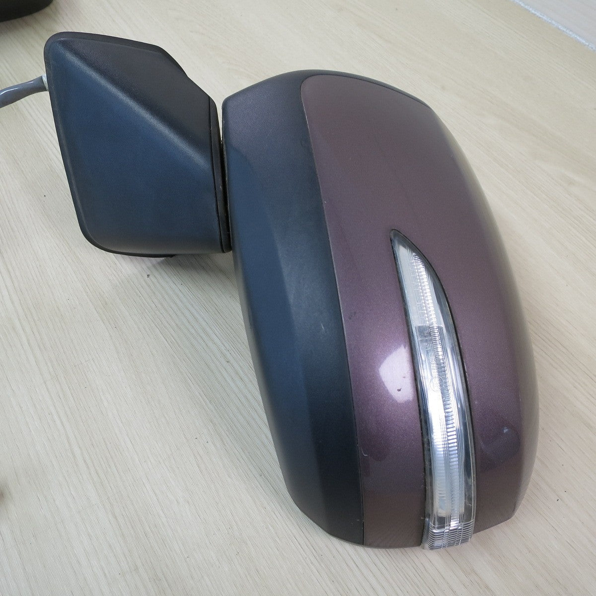 左右セット♪ダイハツ LA100S ムーヴ 純正 ドア ミラー 87910-B2B80-04 87940-B2D80-04 ウインカー 内蔵 外装 カー パーツ♪ [送料無料]