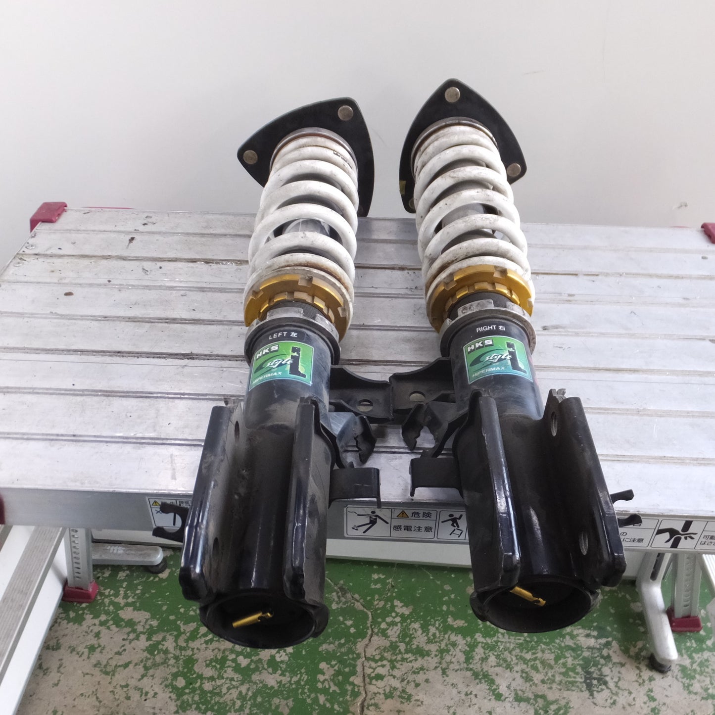 [送料無料] ◆エルグランド E51 HKS サスペンション ハイパーマックス S スタイルL 車高調 型式 不明 現状品◆