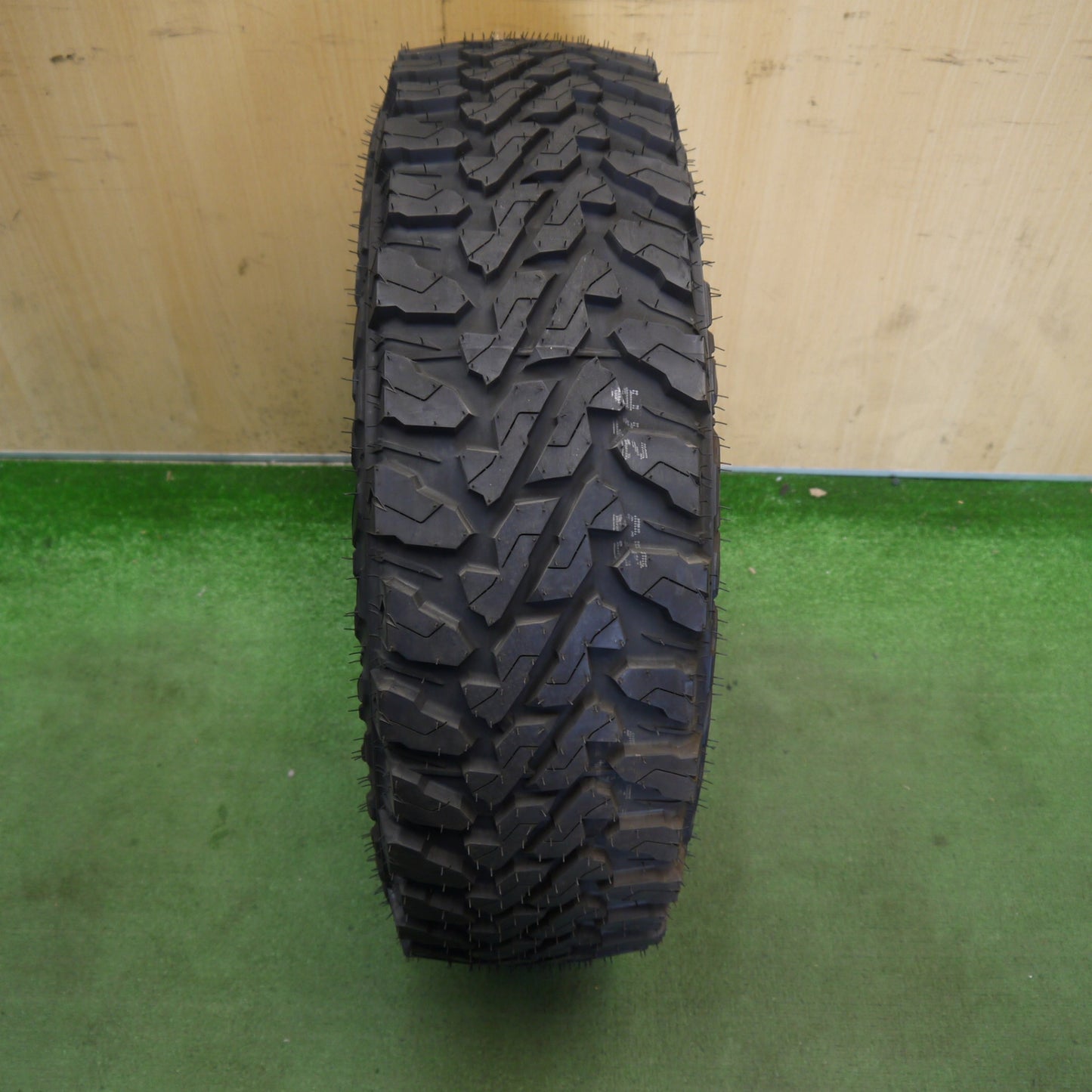 未使用！23年！1本★225/70R16 ヨコハマ ジオランダー M/T G003 タイヤ 16インチ デリカ D:5 エクストレイル リフトアップ ジムニー 等★6061905Hノタ