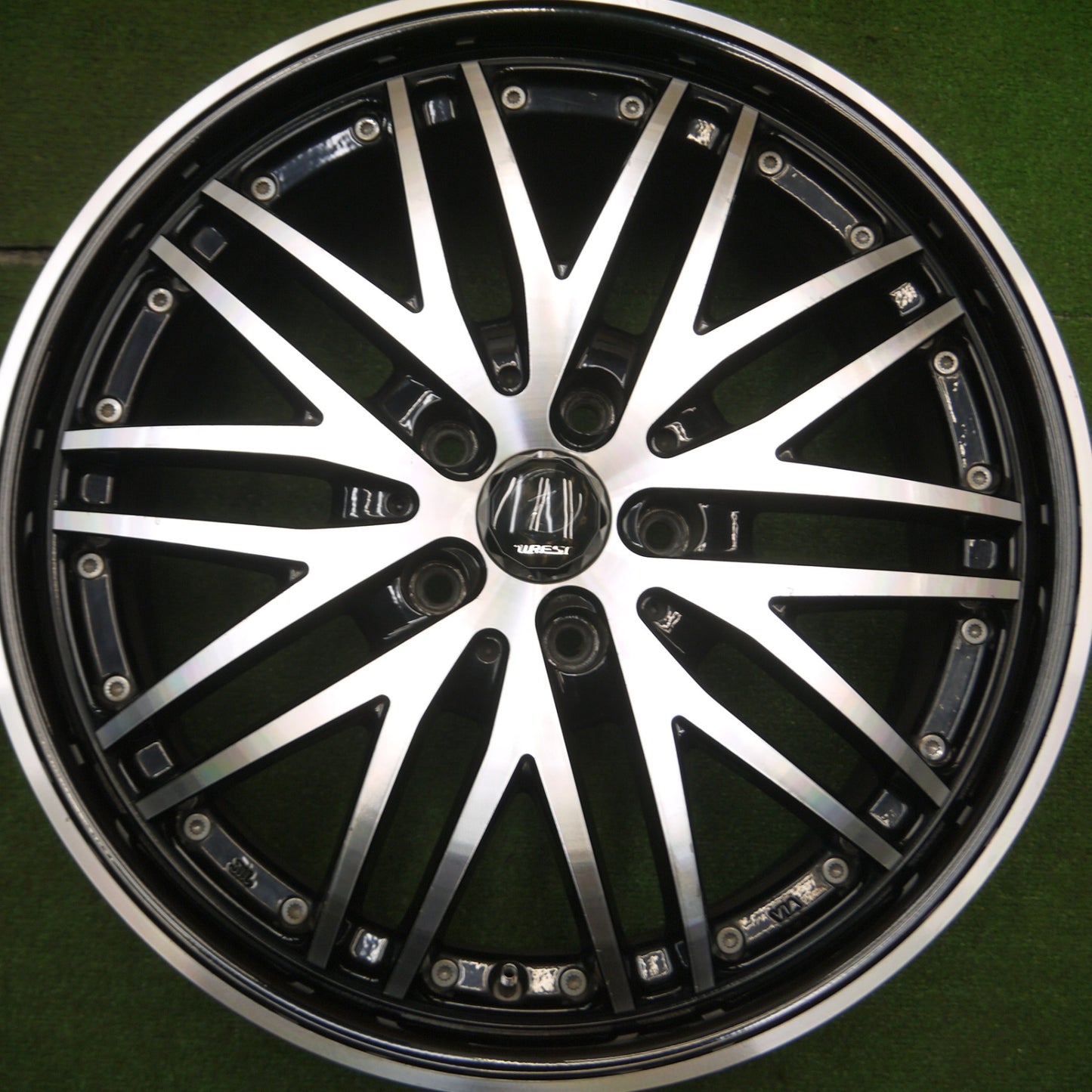 [送料無料] 4本価格★WREST WM-3 18インチ ホイール ヴァレスト 18×7J PCD114.3/5H★5012002Hホ