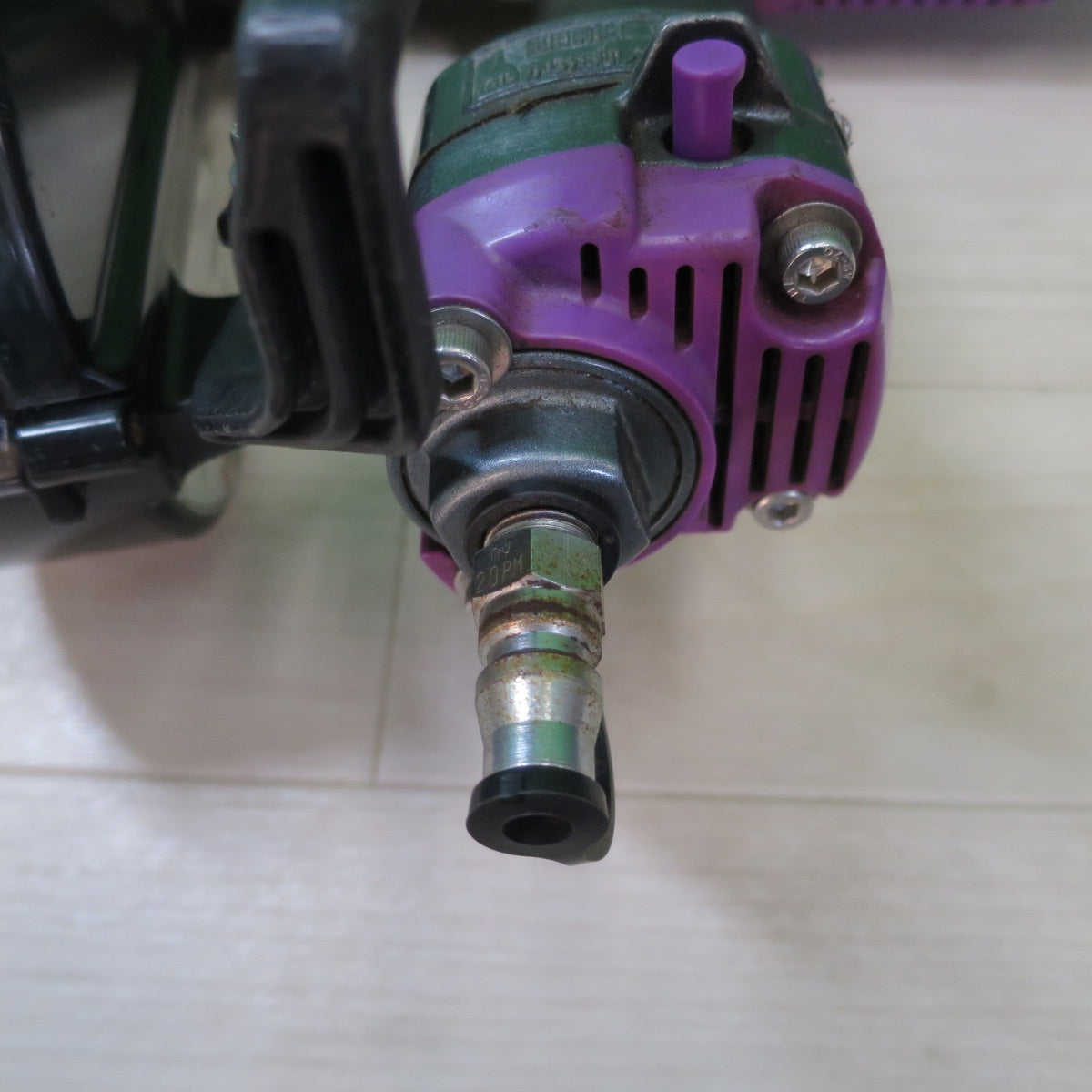 [送料無料] ☆日立 4mm ねじ 打機 WF4AR エアー ツール 工具 ビス ネジ 打ち機 HITACHI☆